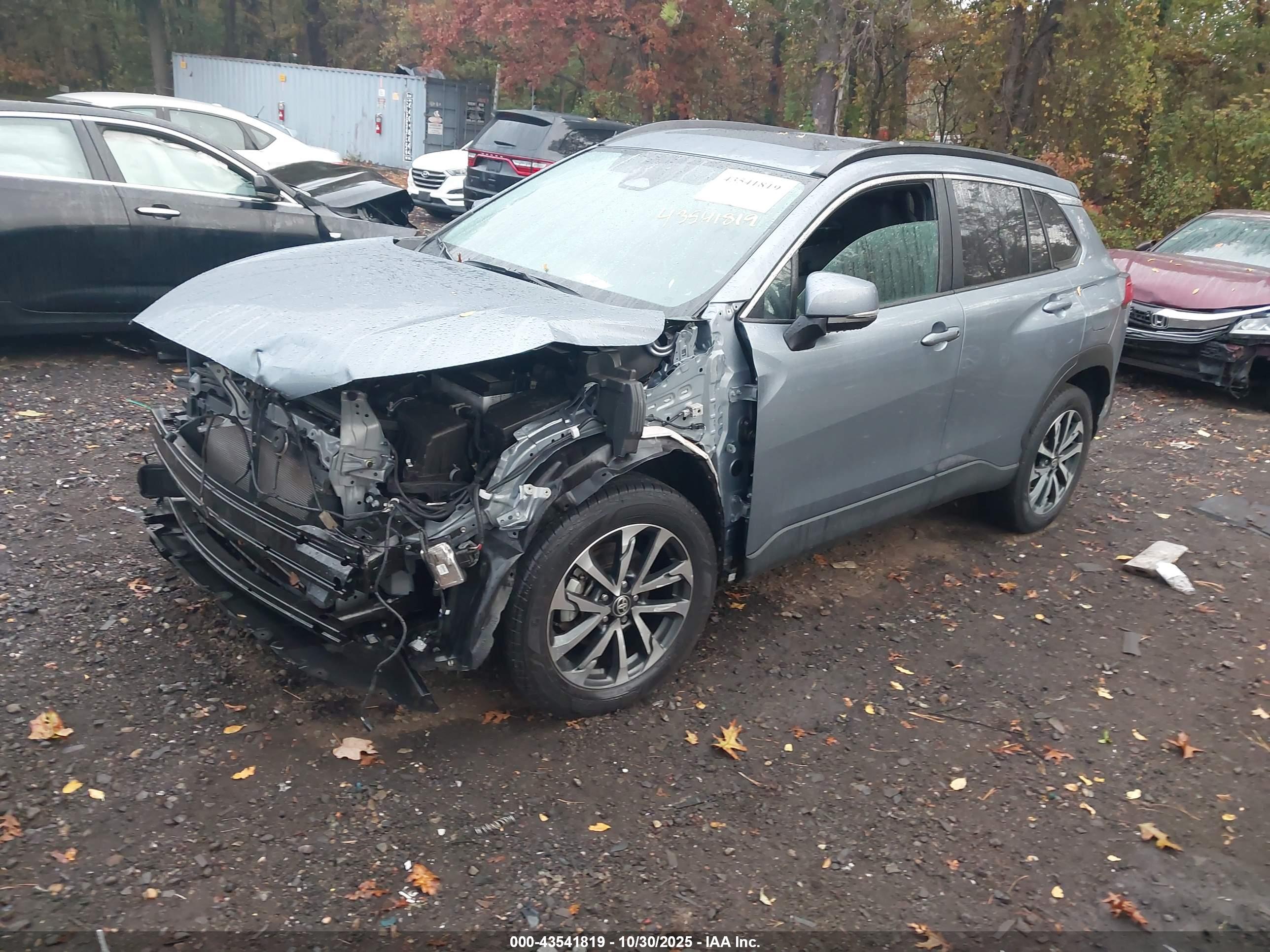 TOYOTA COROLLA image 2