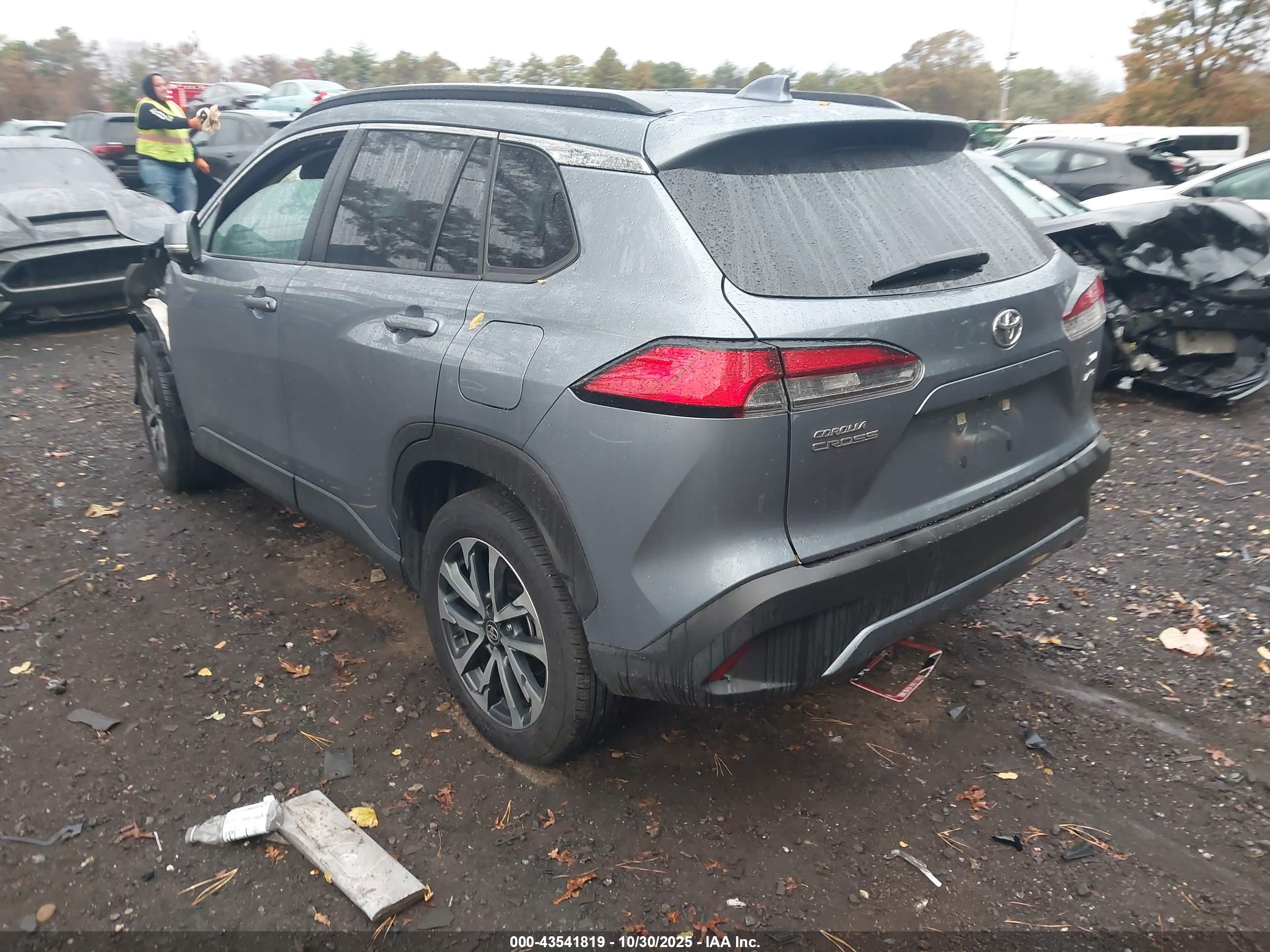 TOYOTA COROLLA image 3