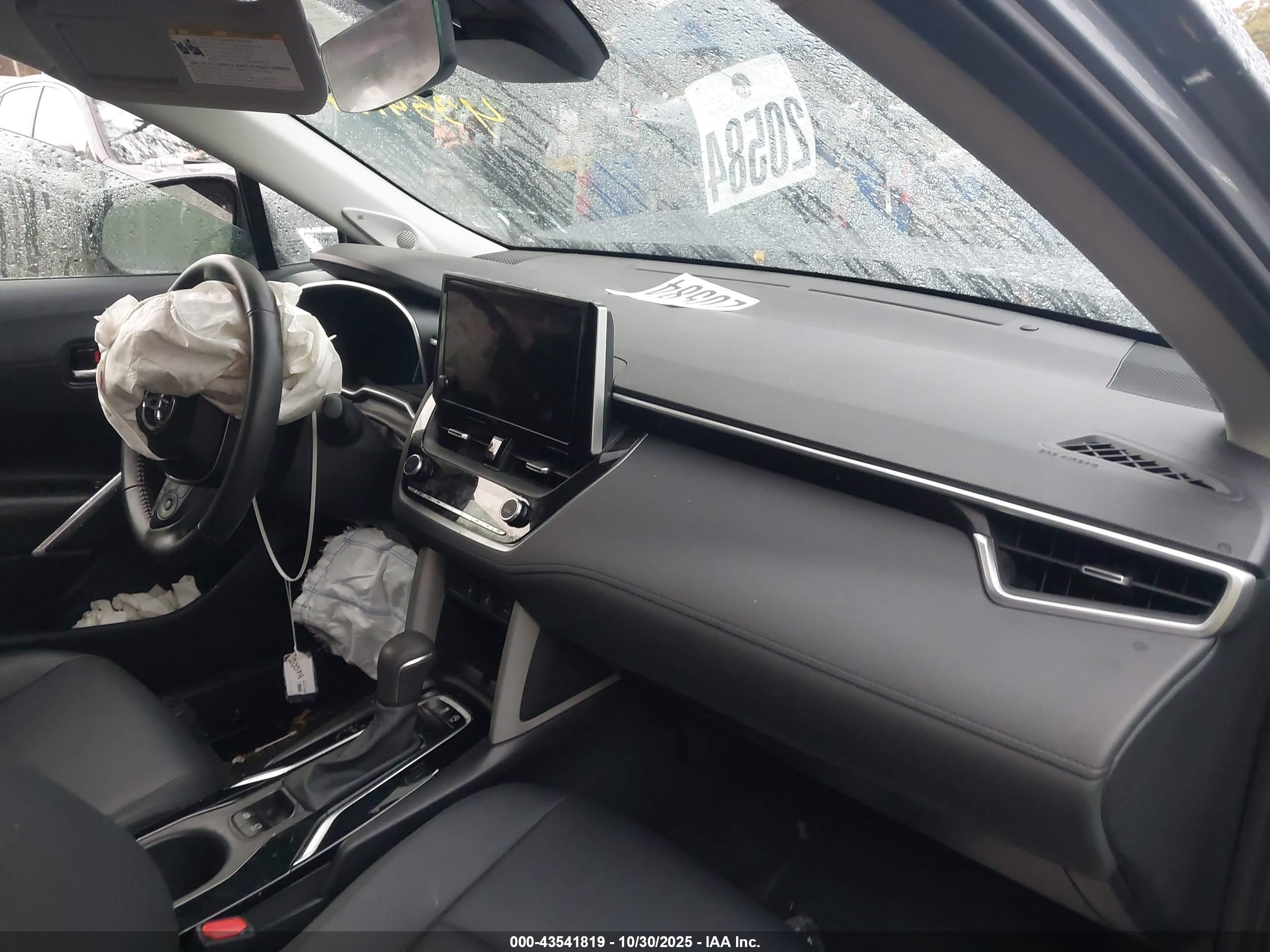 TOYOTA COROLLA image 5