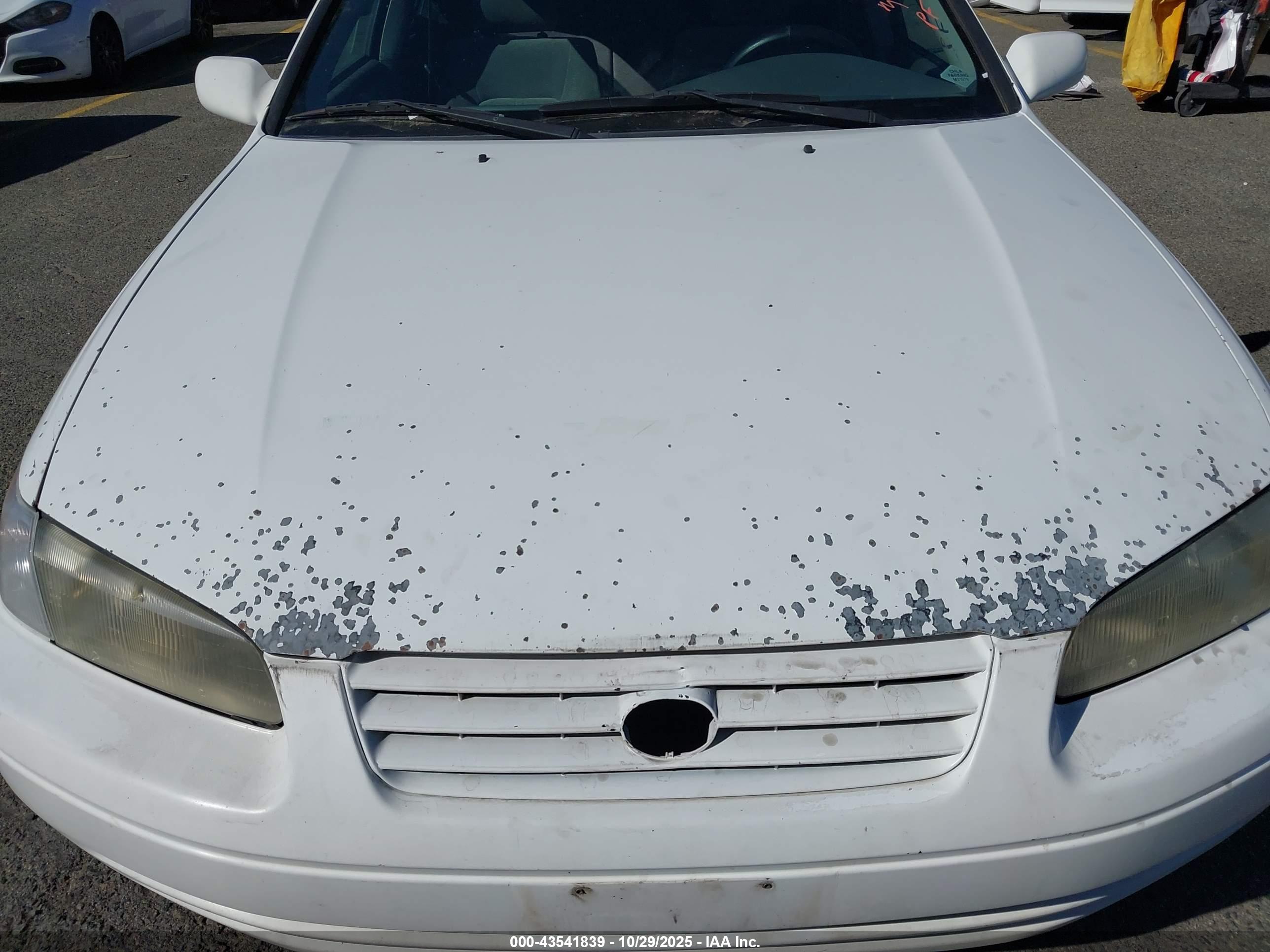 TOYOTA CAMRY image 6