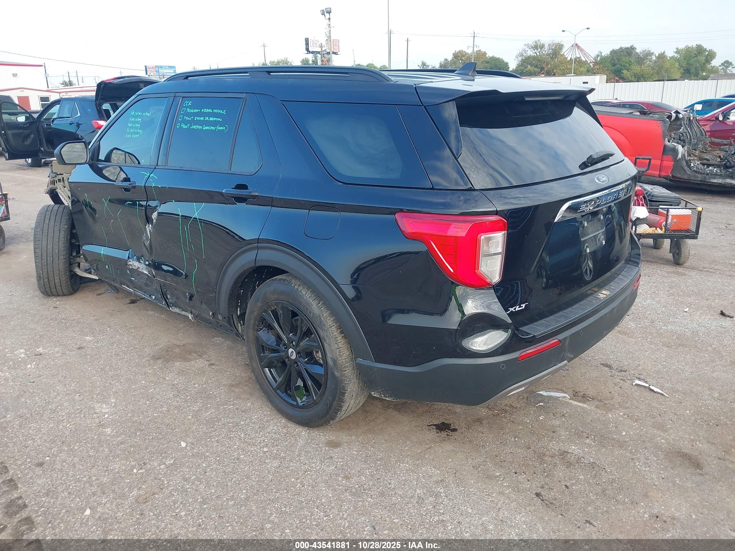 FORD EXPLORER image 3