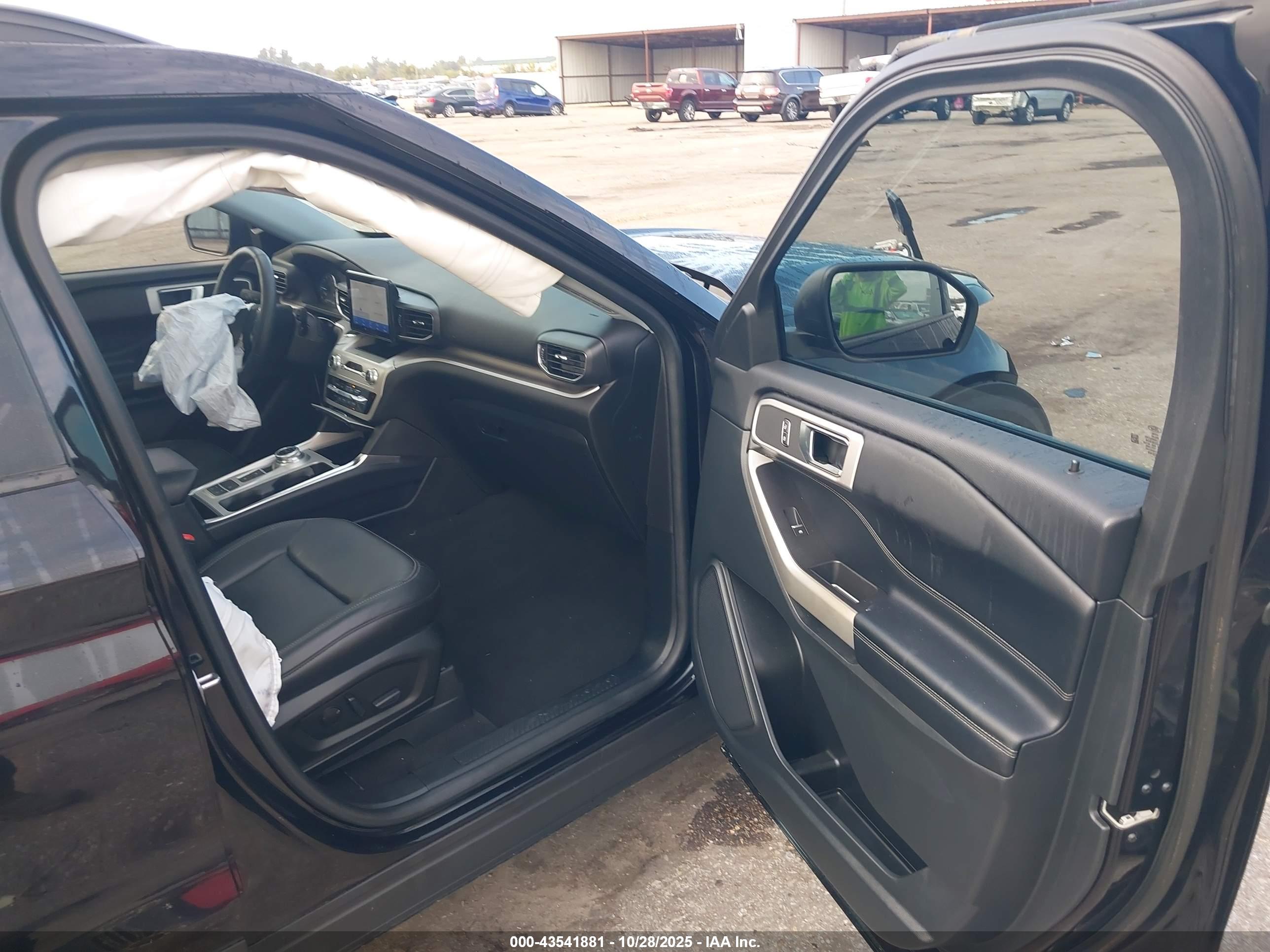 FORD EXPLORER image 5