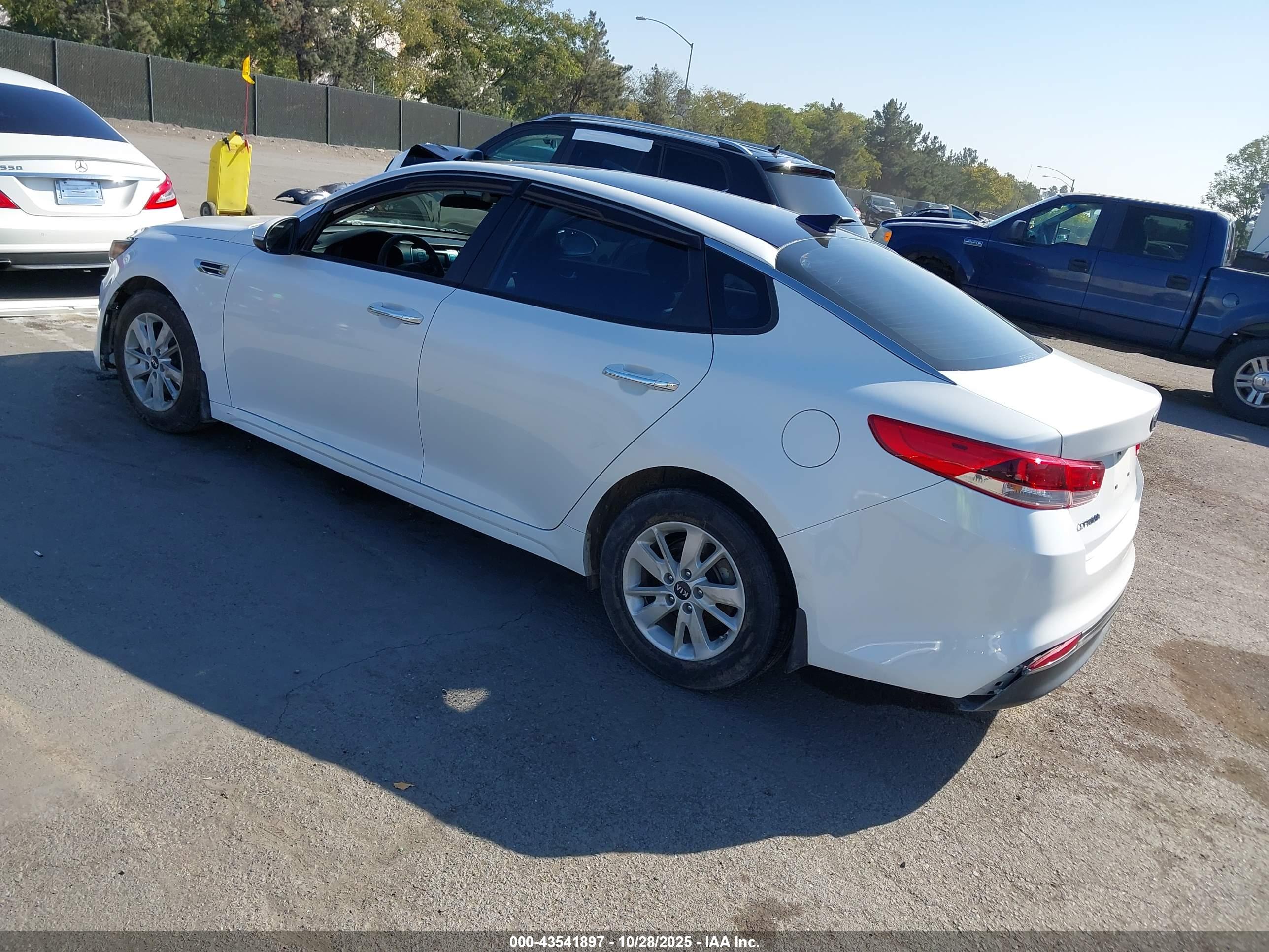 KIA OPTIMA image 3