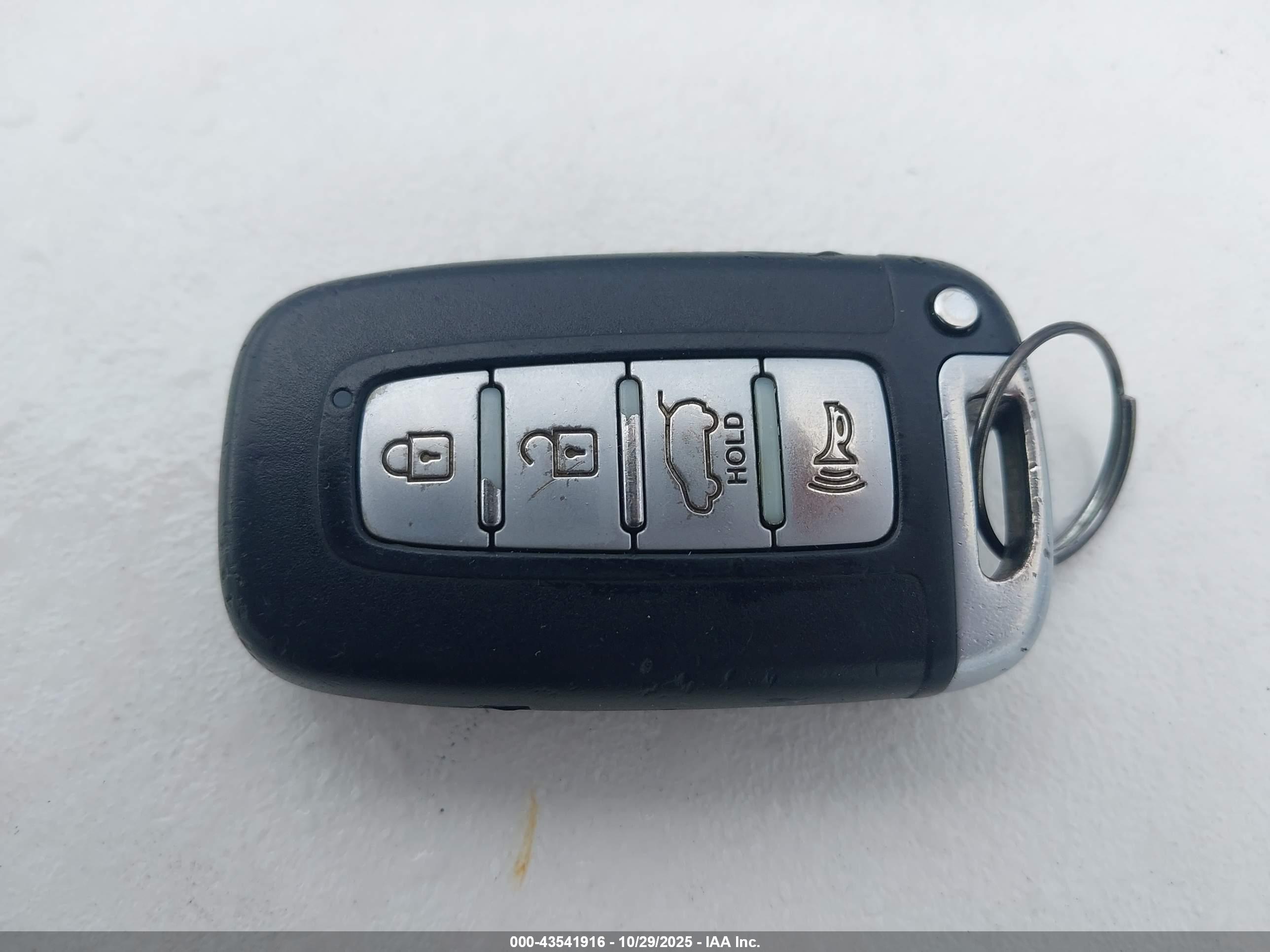 KIA SPORTAGE image 11