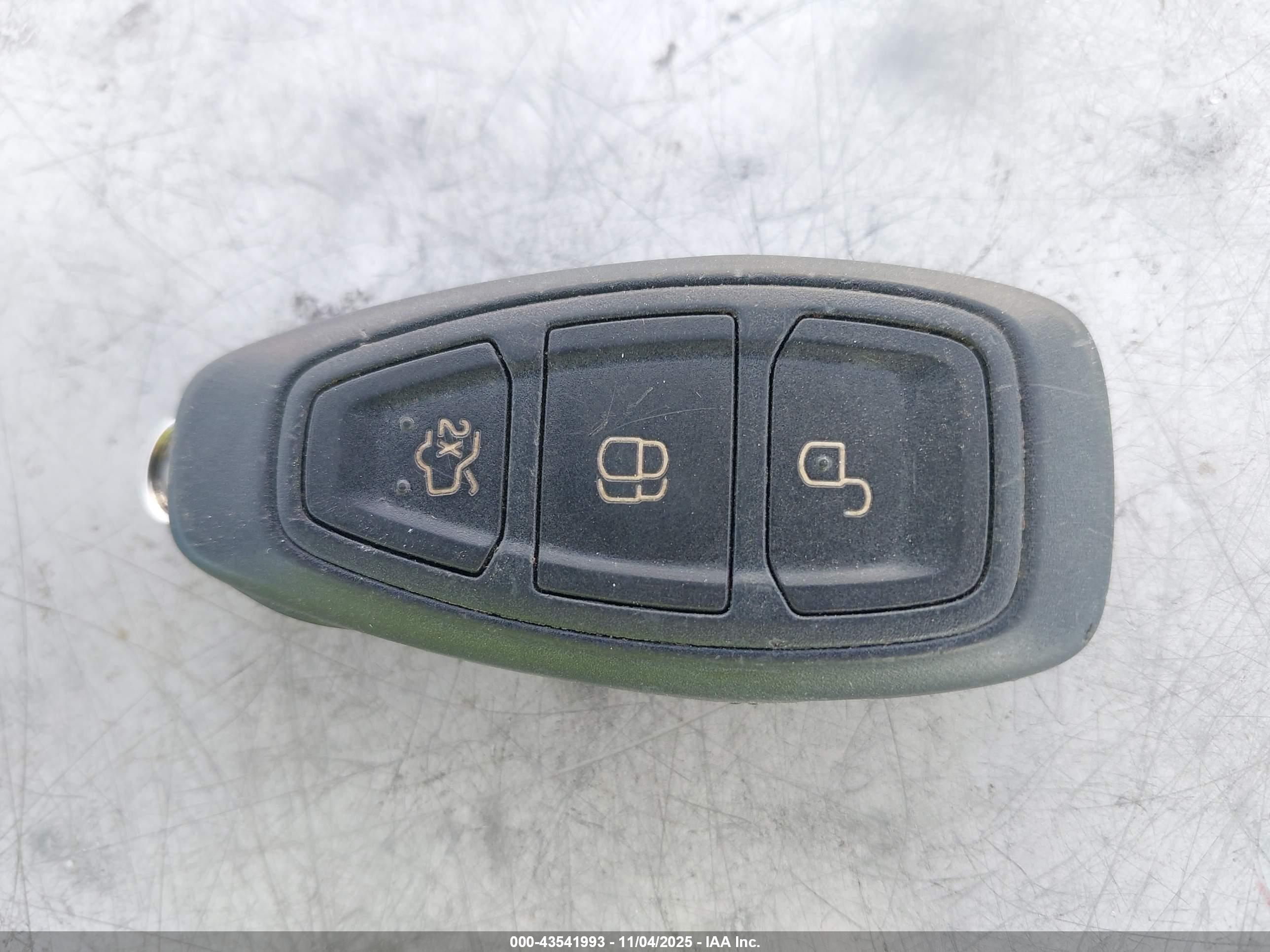 FORD FOCUS image 11