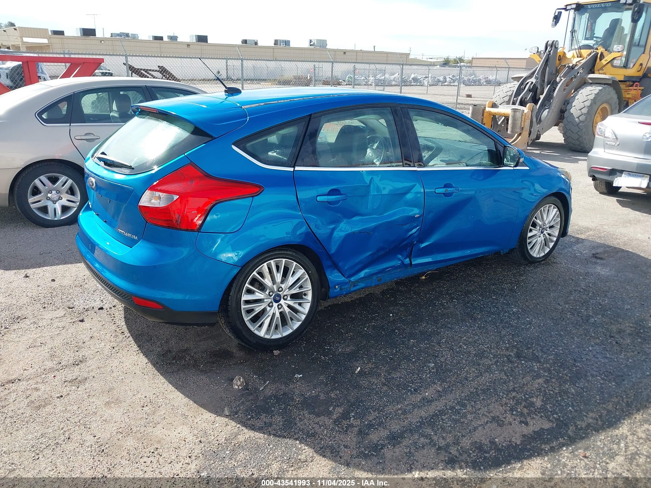 FORD FOCUS image 4