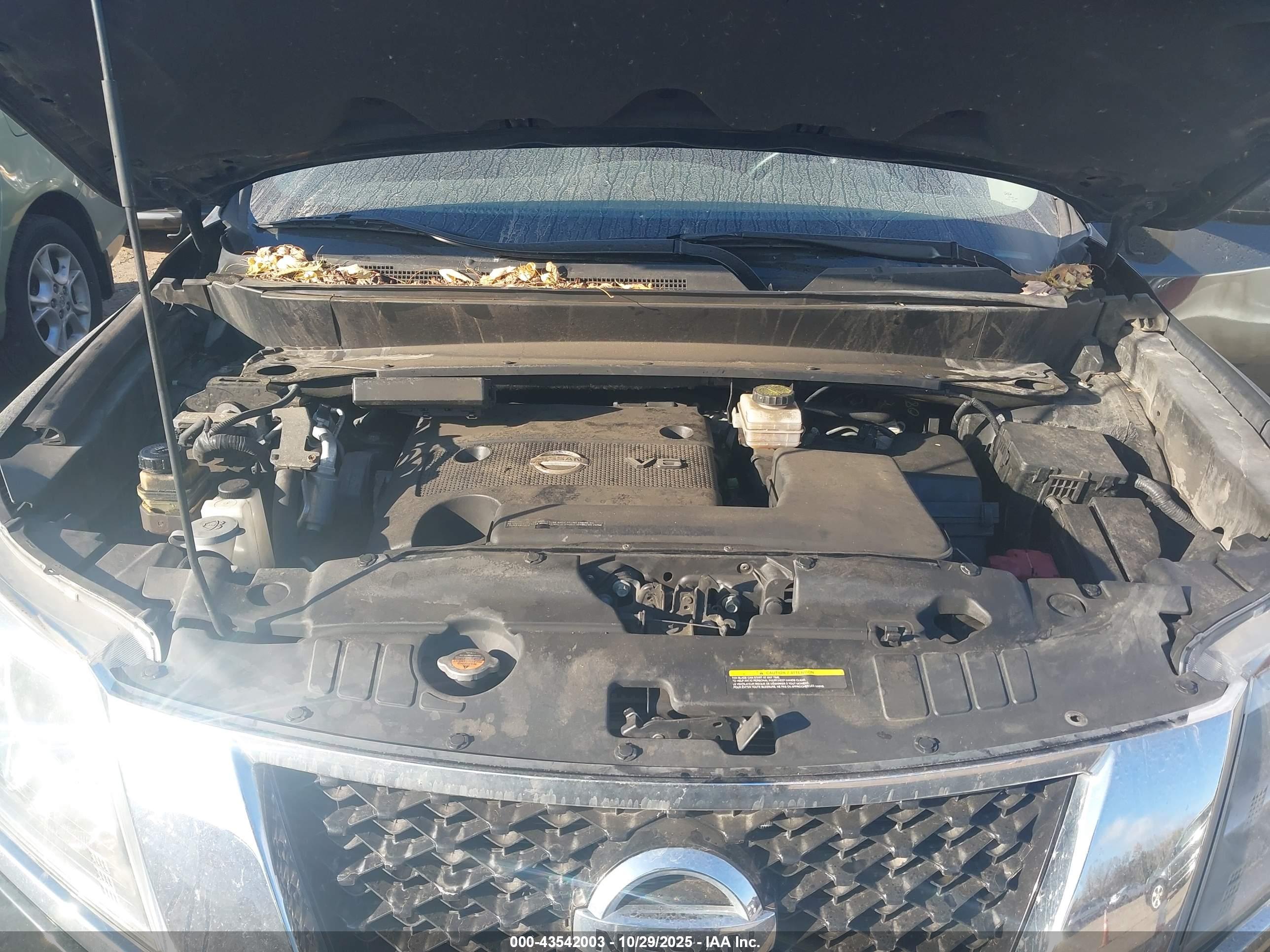 NISSAN PATHFINDER image 10