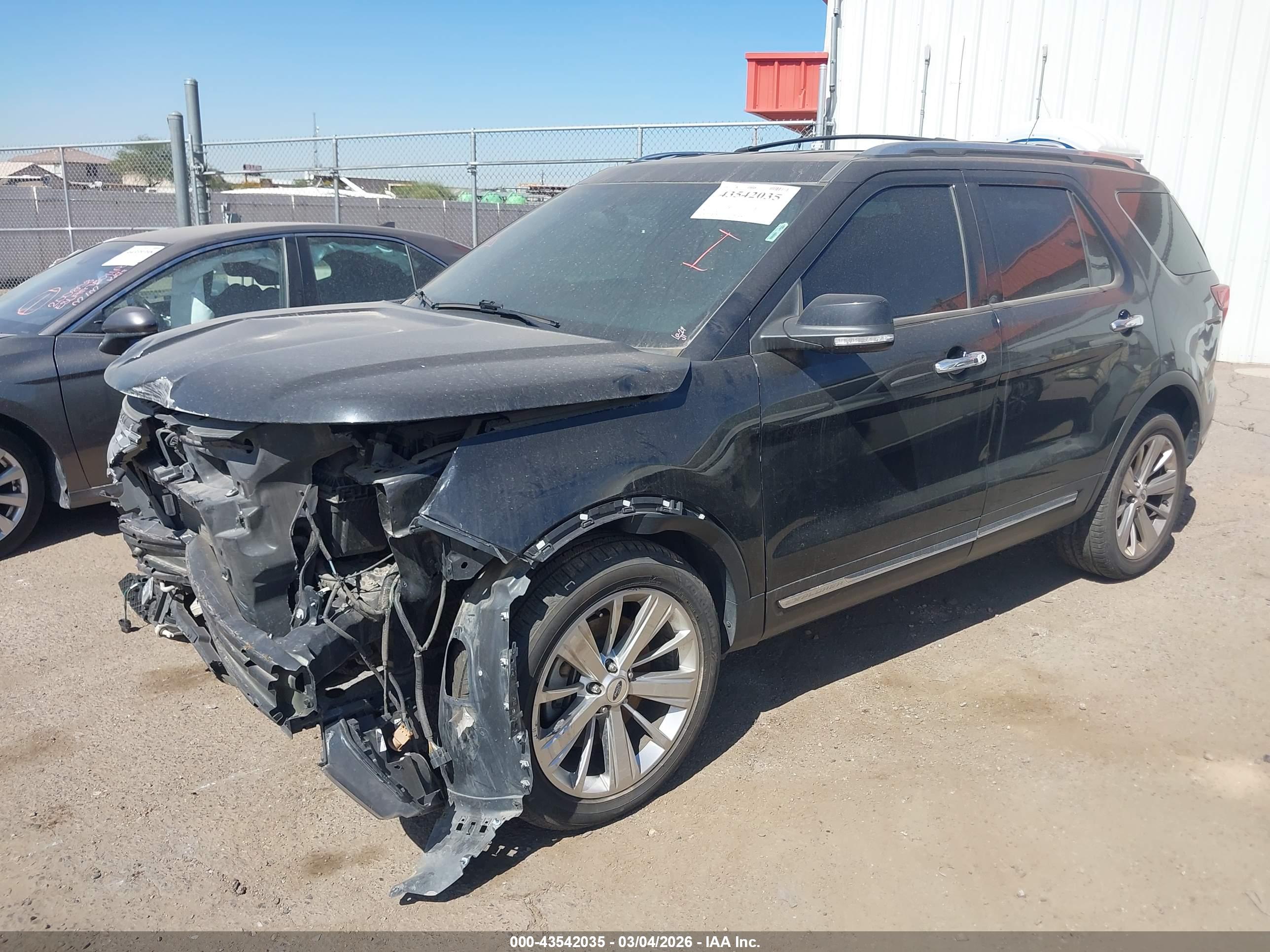 FORD EXPLORER image 2