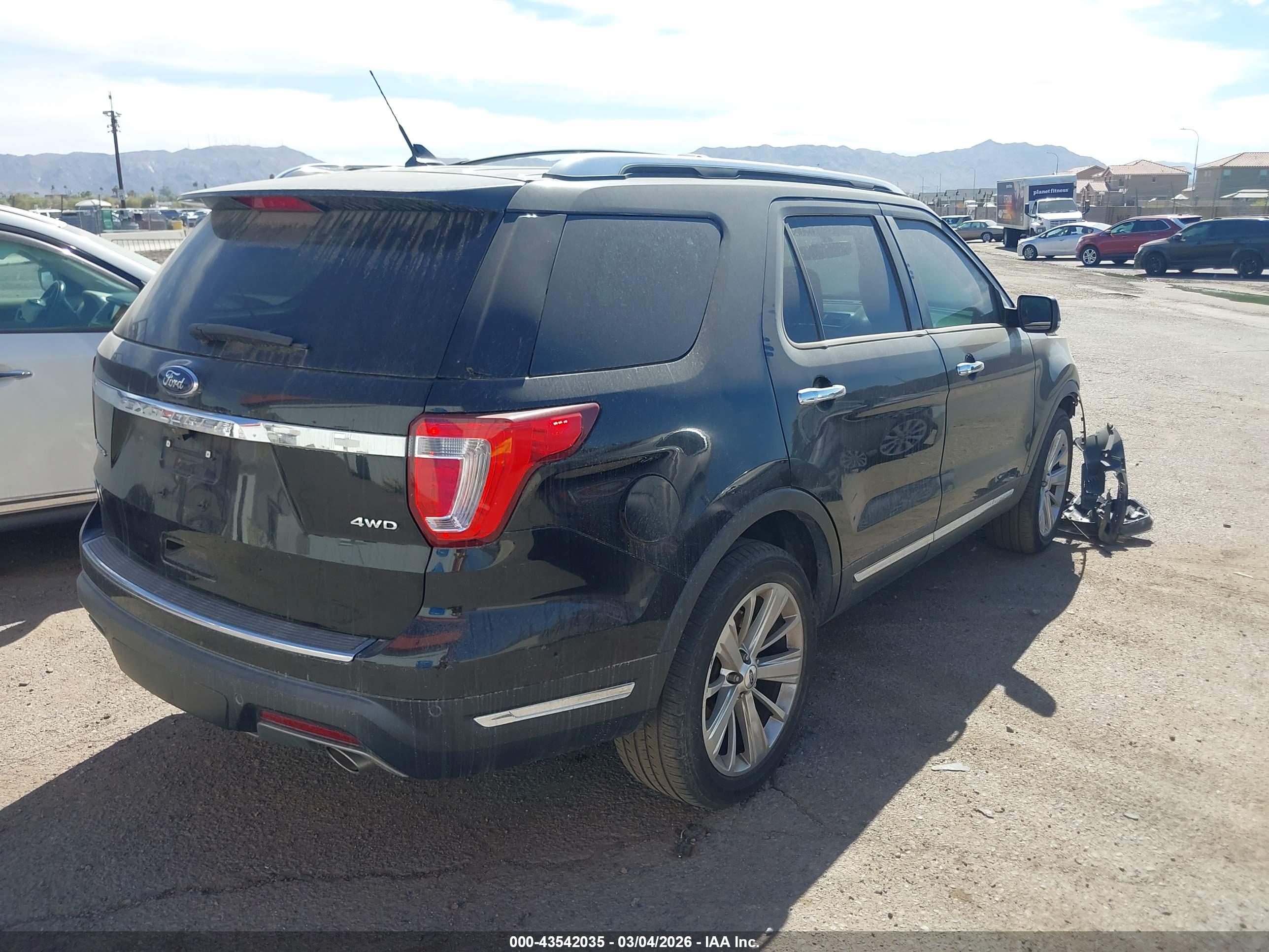 FORD EXPLORER image 4
