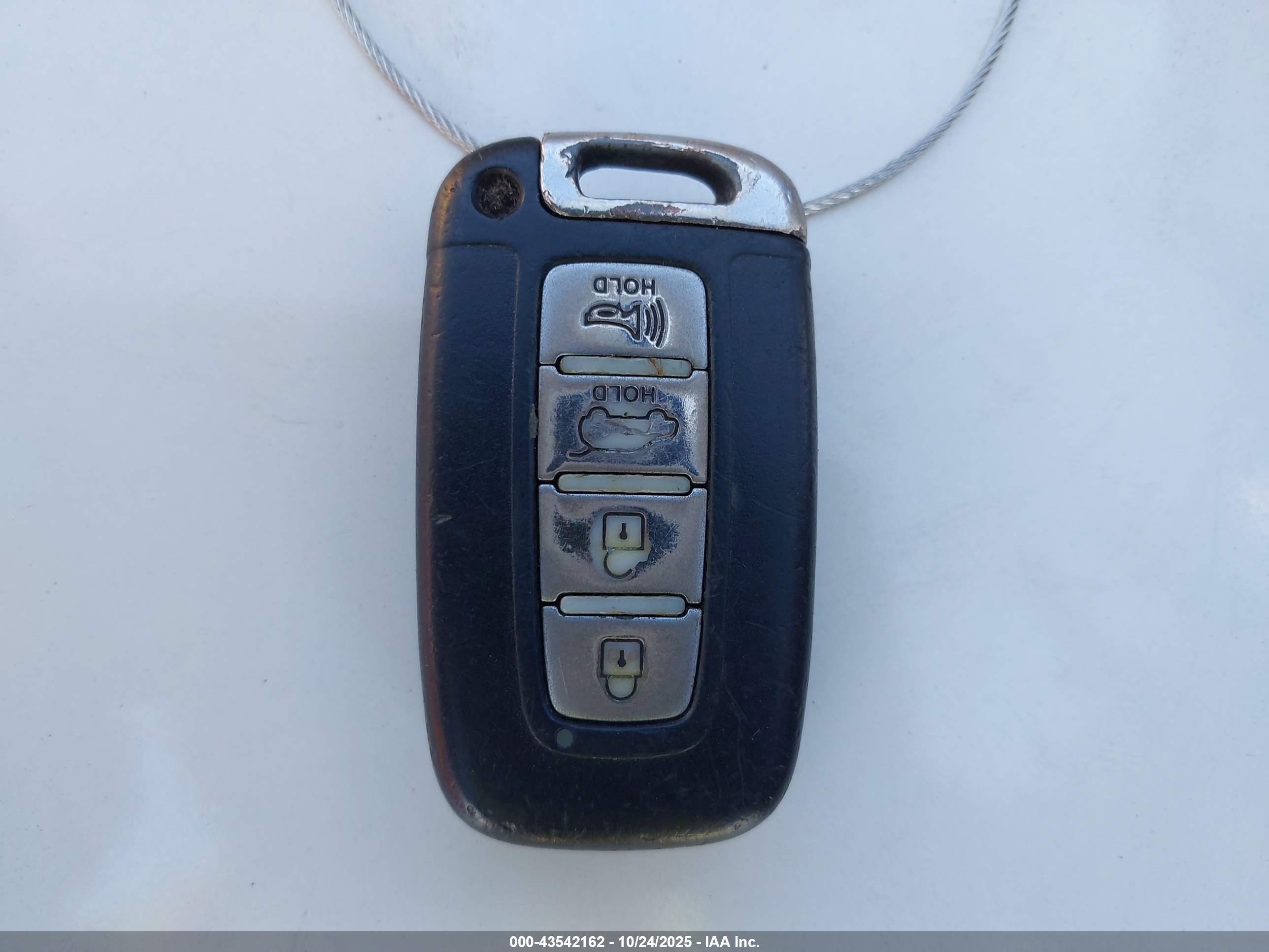 HYUNDAI TUCSON image 11