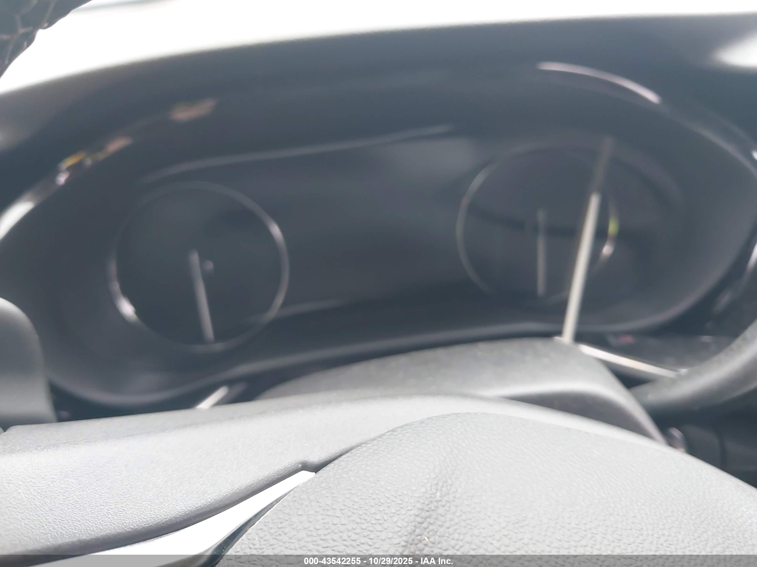 BUICK ENVISION image 7
