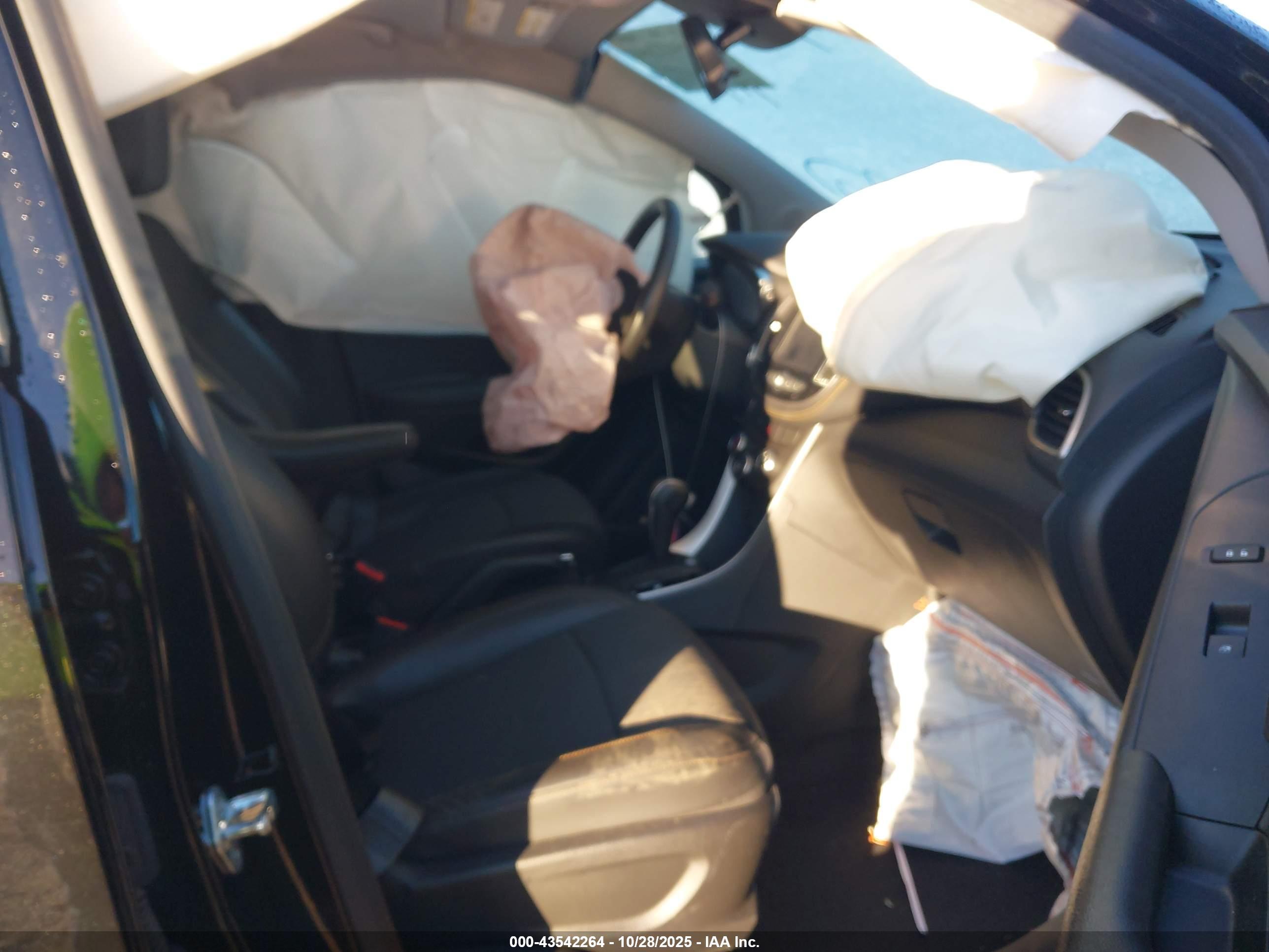 CHEVROLET TRAX image 5