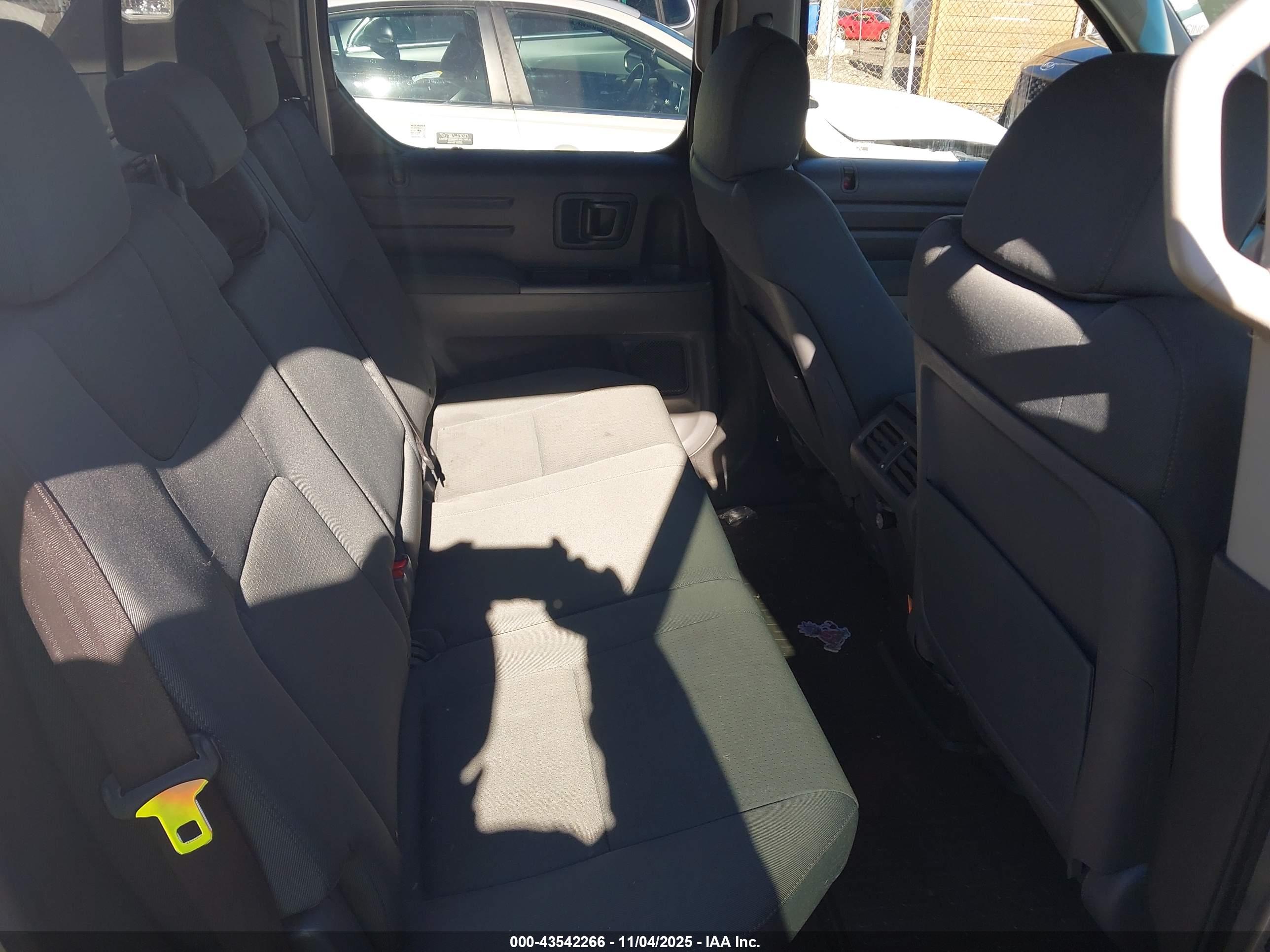 HONDA RIDGELINE image 8