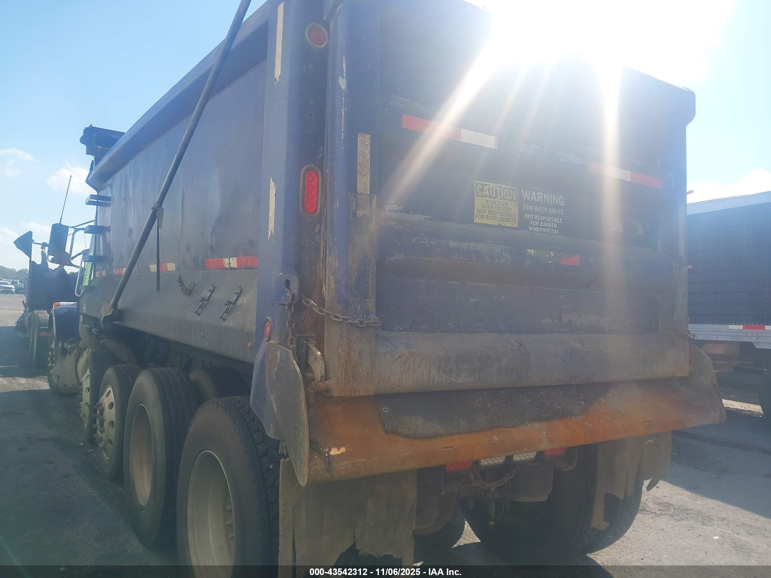PETERBILT 367 image 3