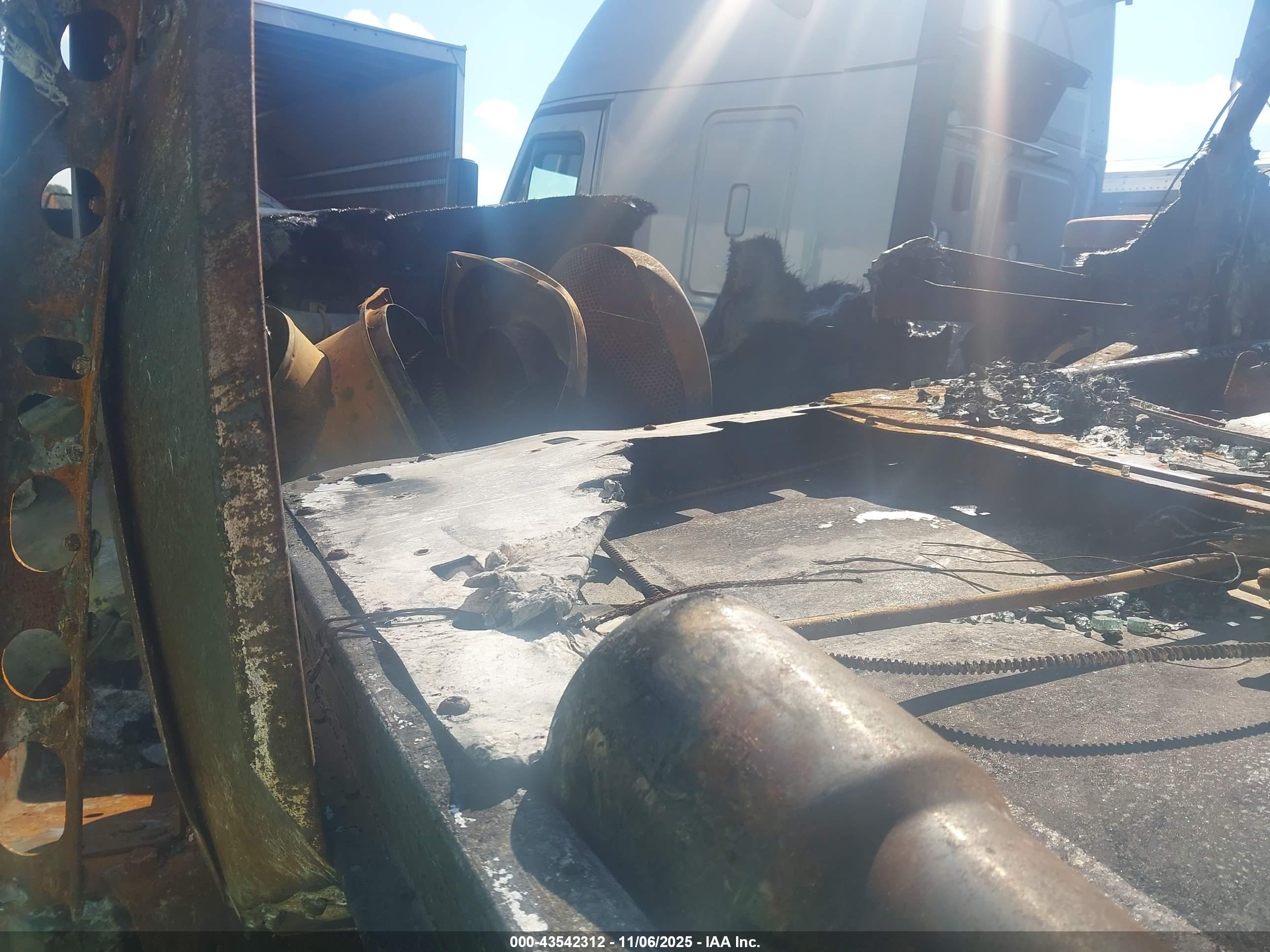 PETERBILT 367 image 6