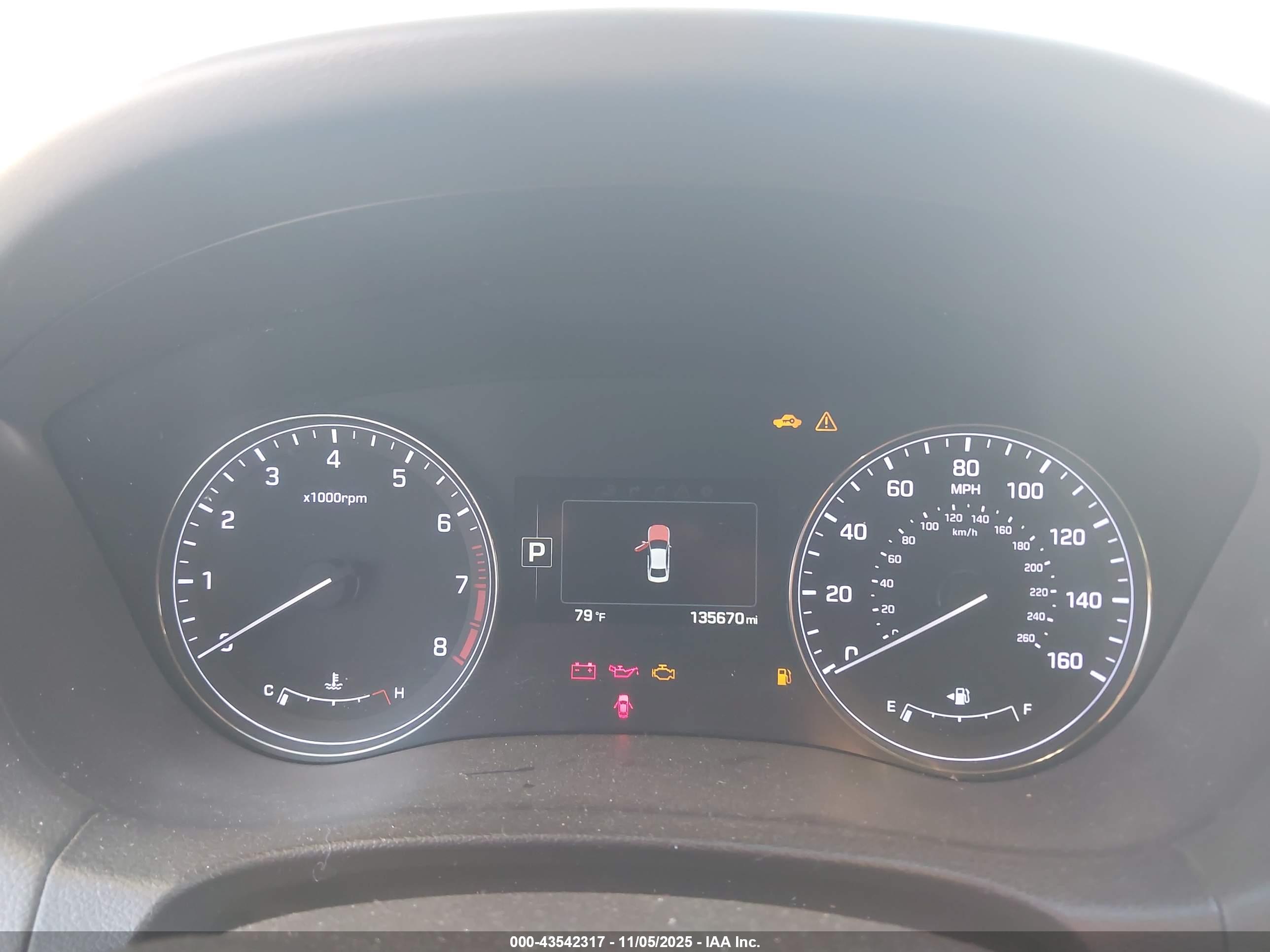 HYUNDAI GENESIS image 7