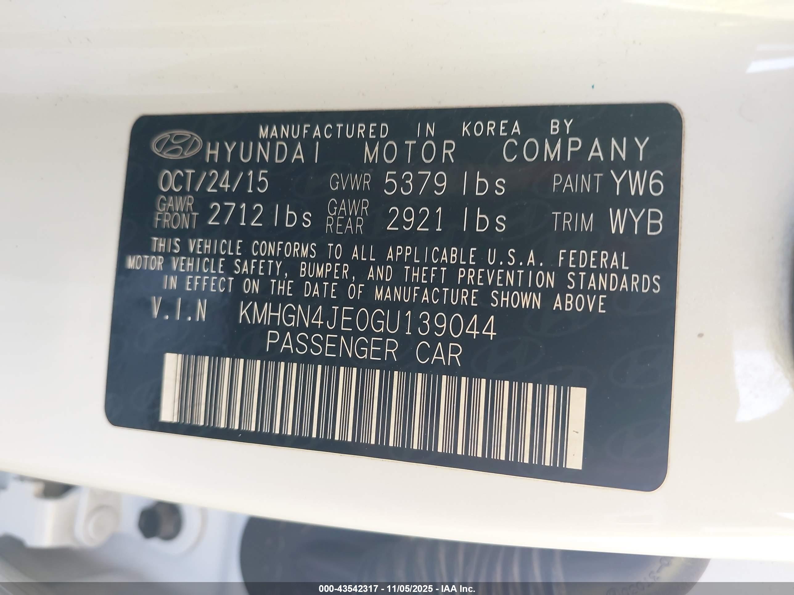HYUNDAI GENESIS image 9