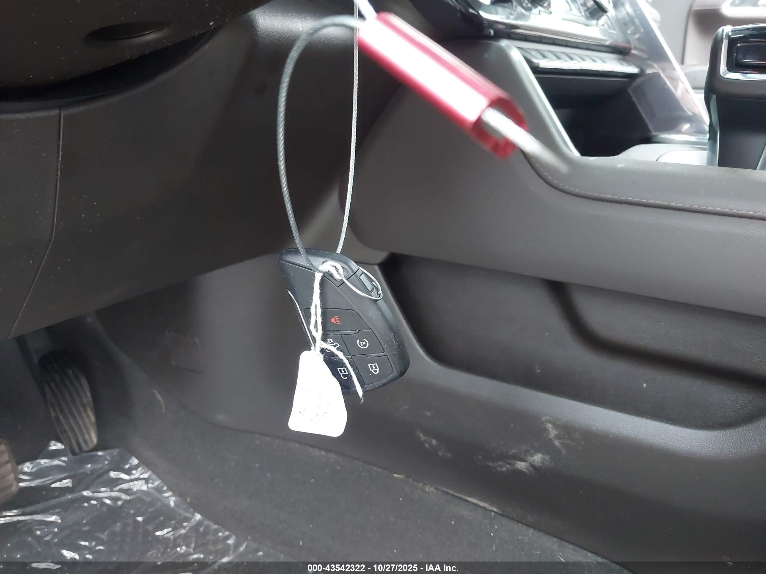 GMC SIERRA image 11