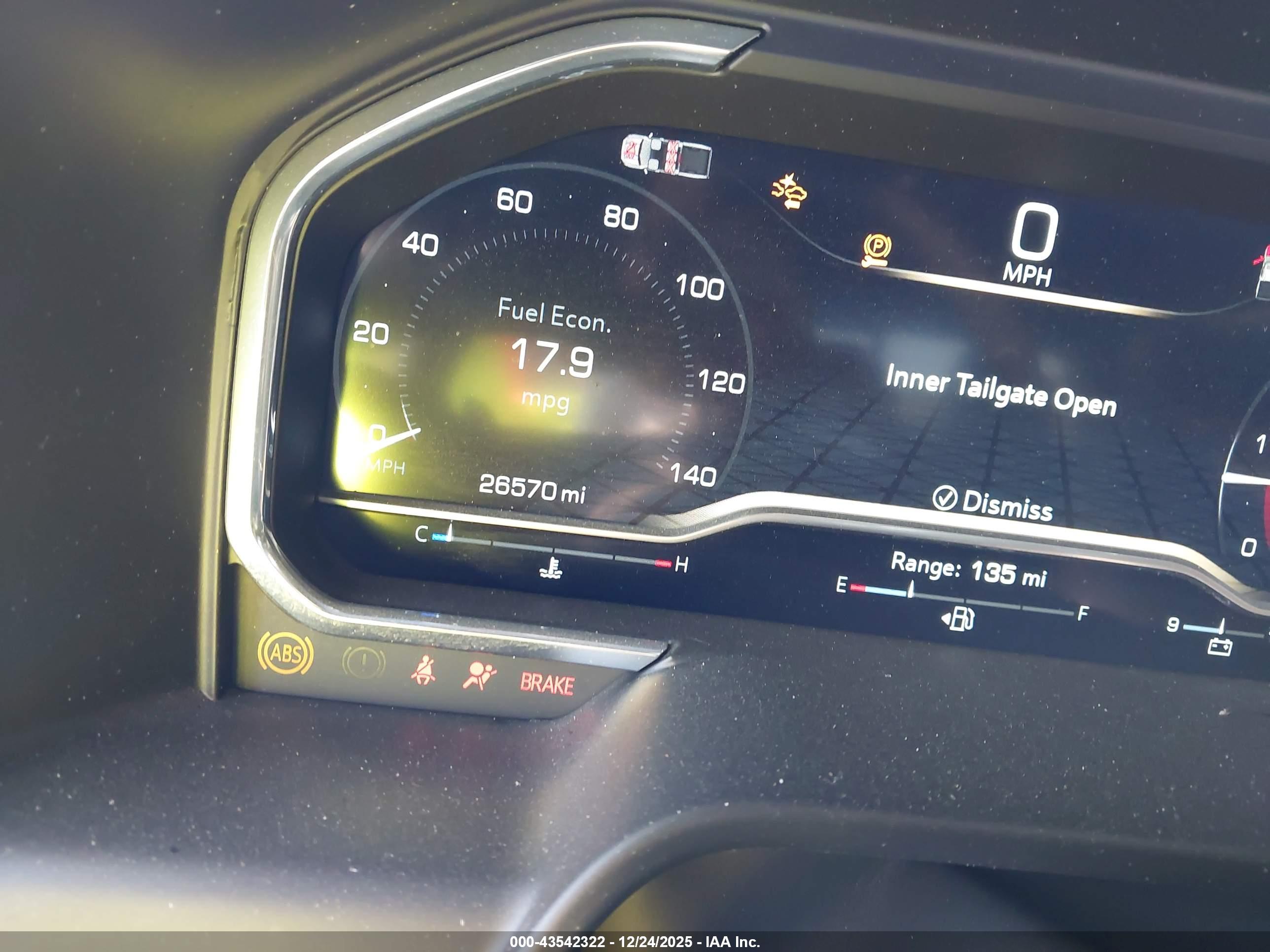 GMC SIERRA image 7