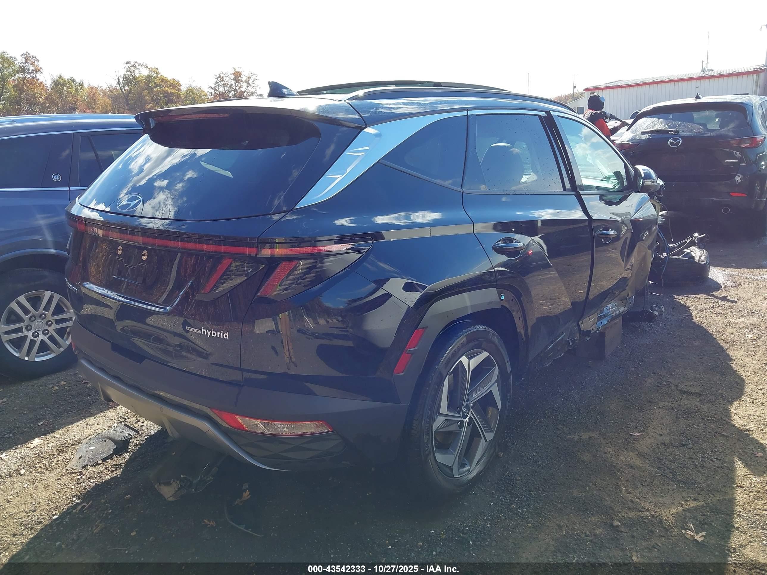 HYUNDAI TUCSON image 4