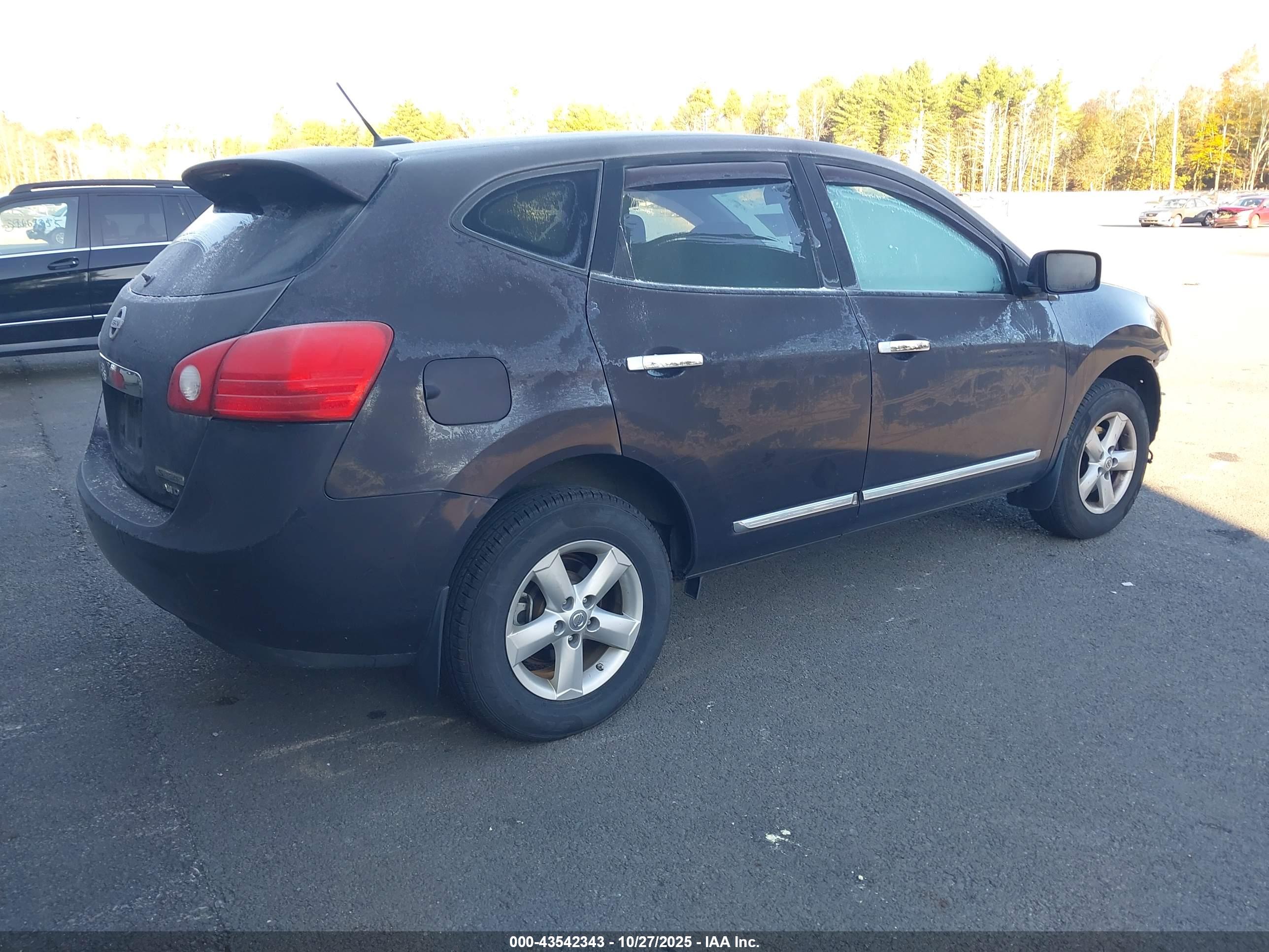 NISSAN ROGUE image 4