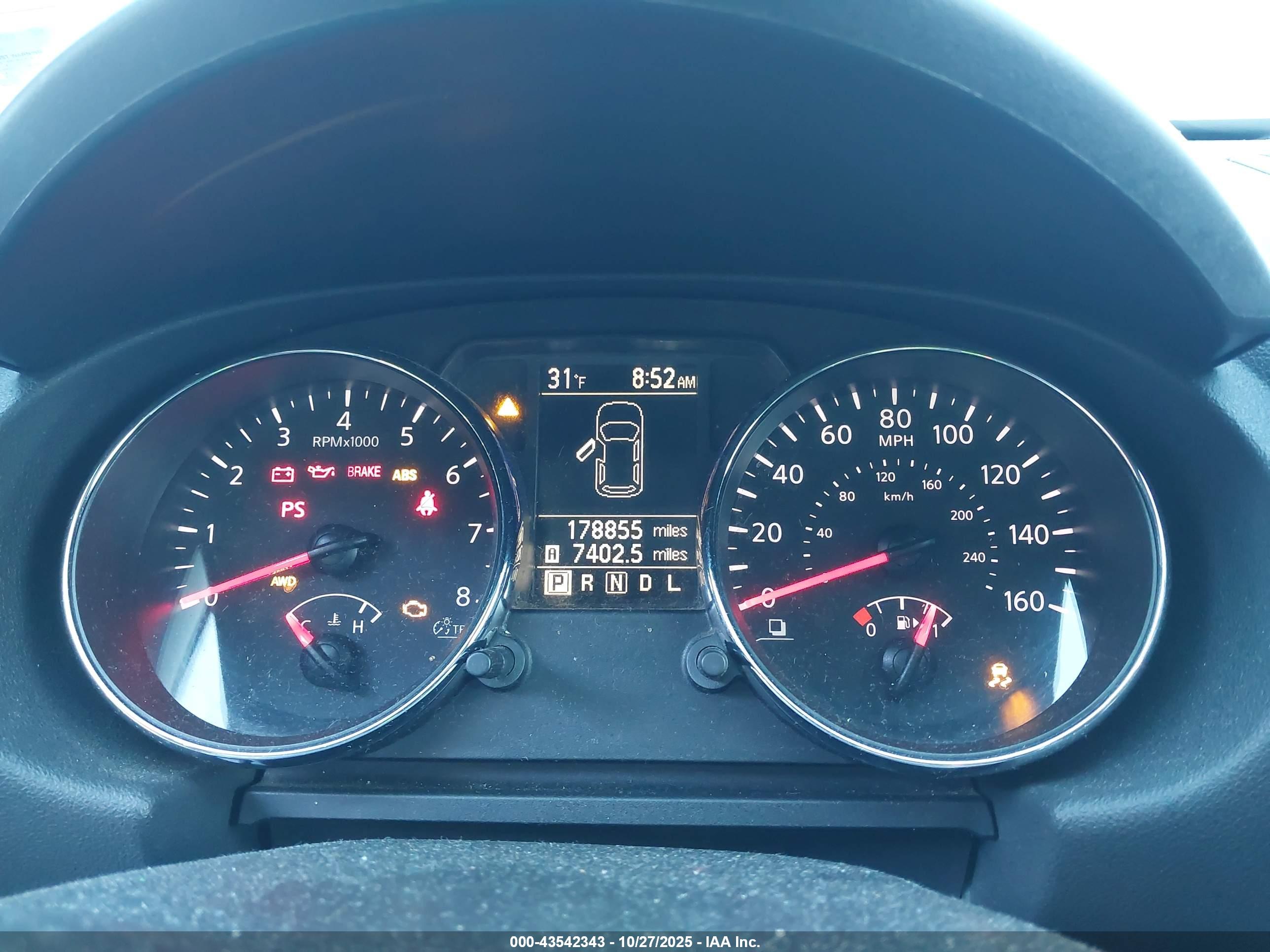 NISSAN ROGUE image 7
