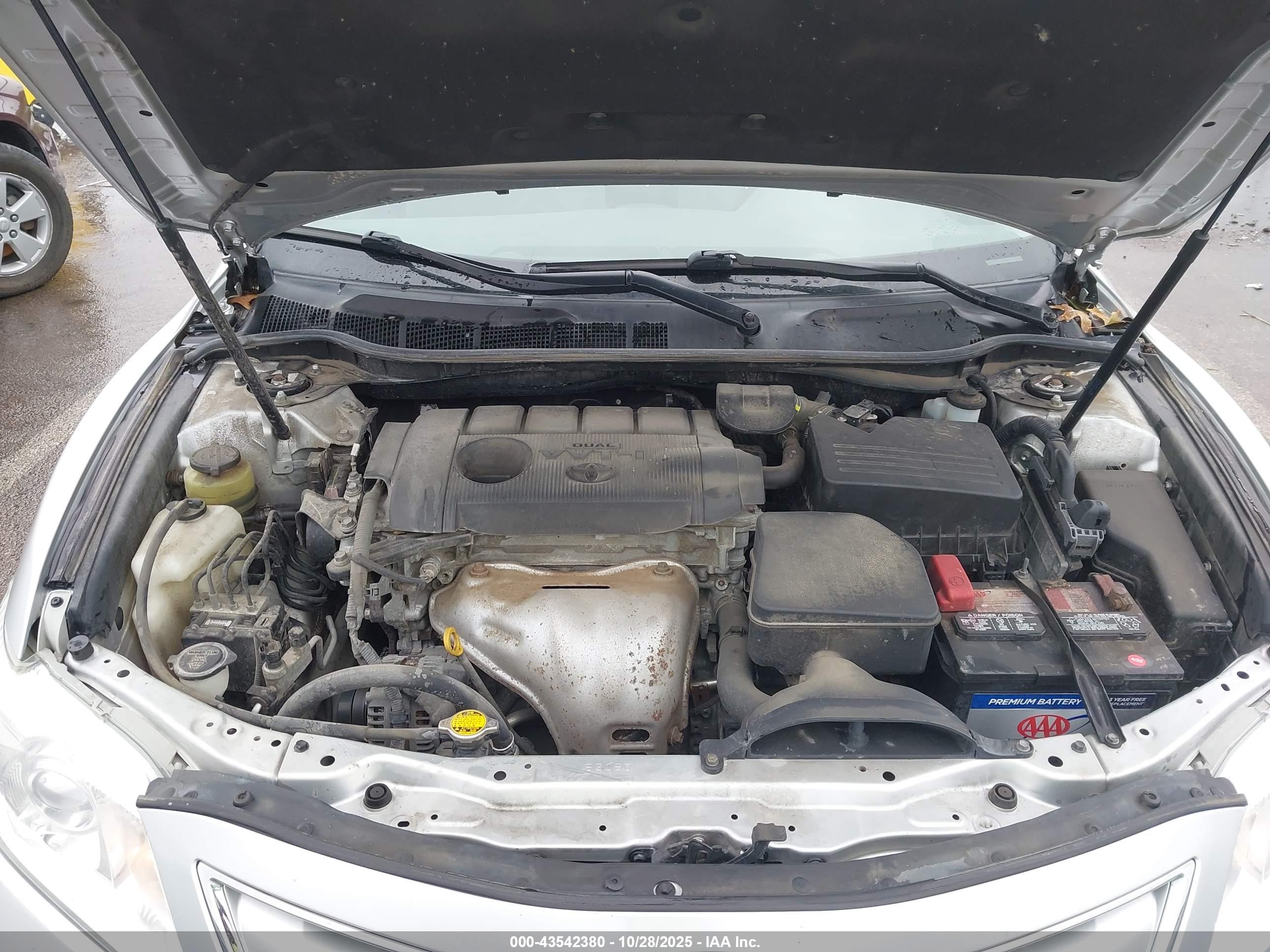 TOYOTA CAMRY image 10