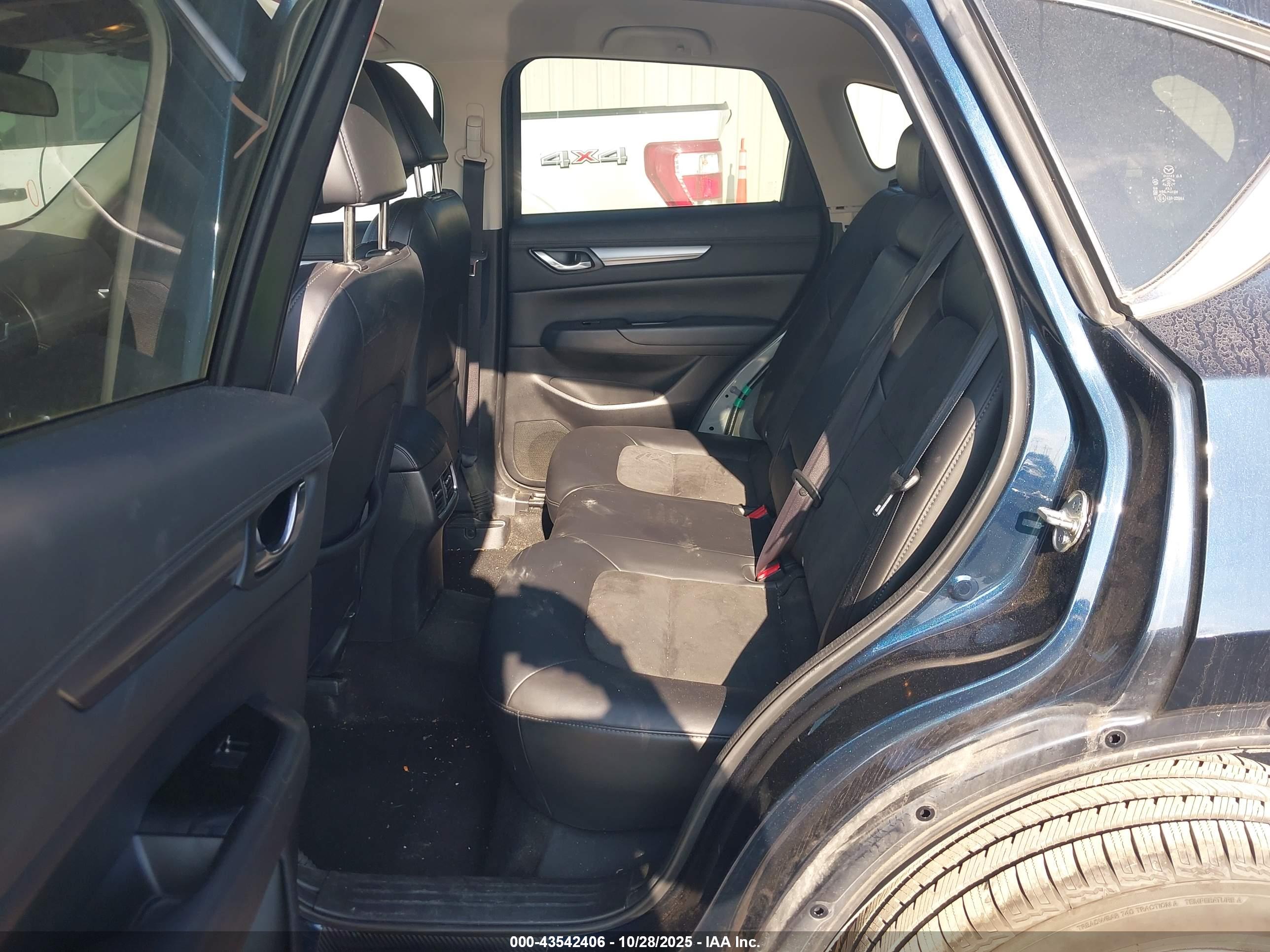 MAZDA CX-5 image 8