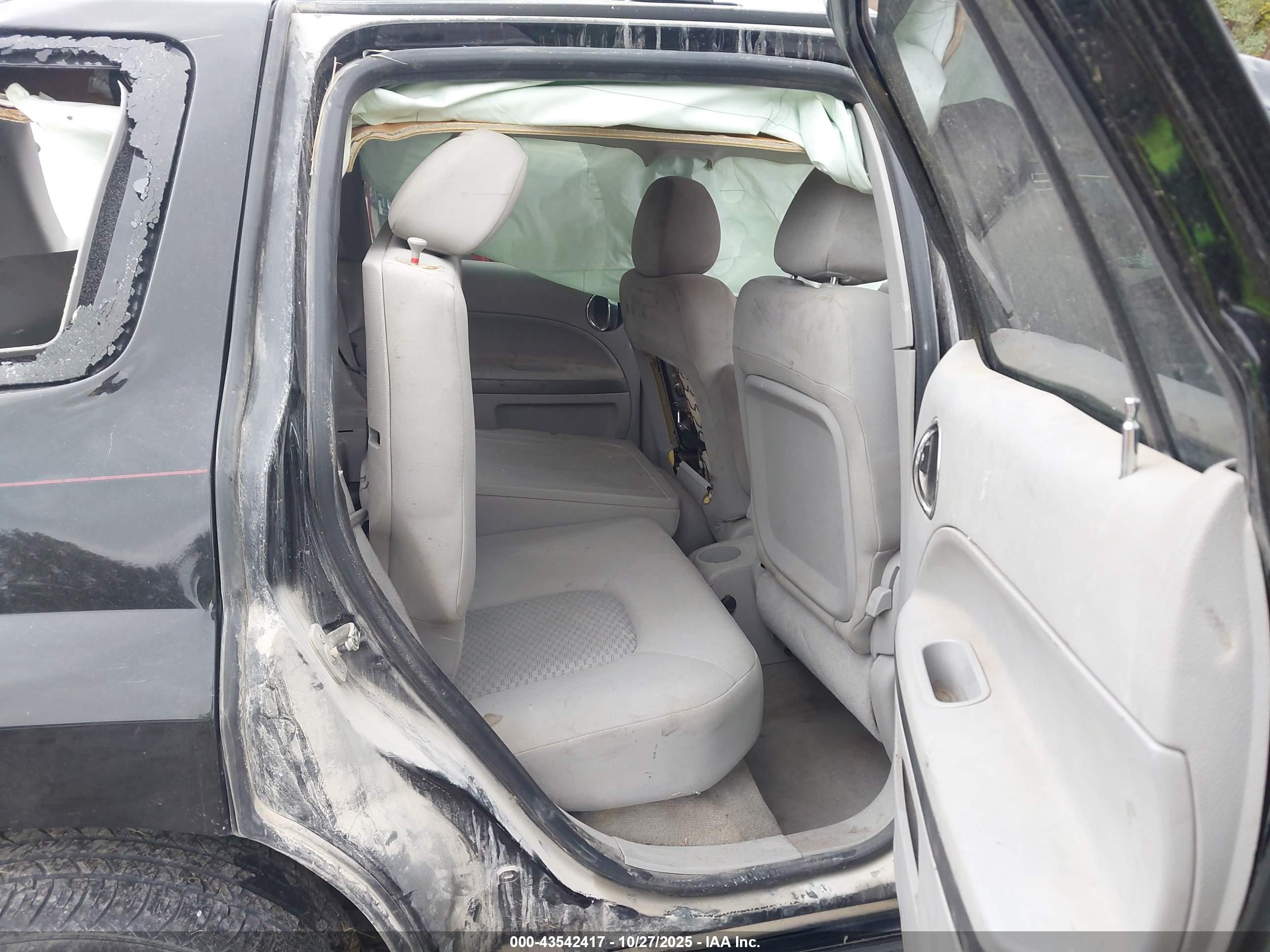 CHEVROLET HHR image 8