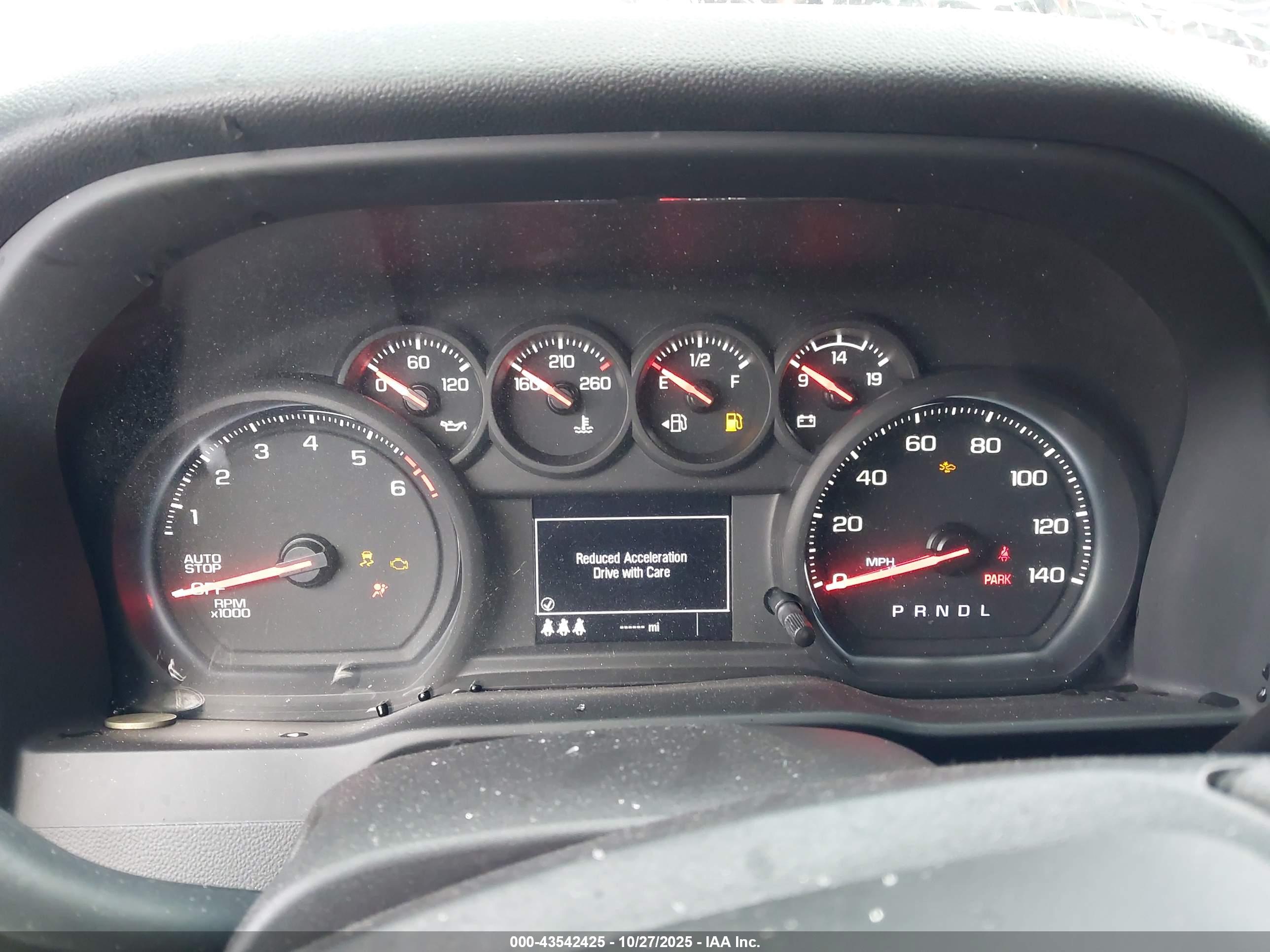 CHEVROLET SILVERADO image 7