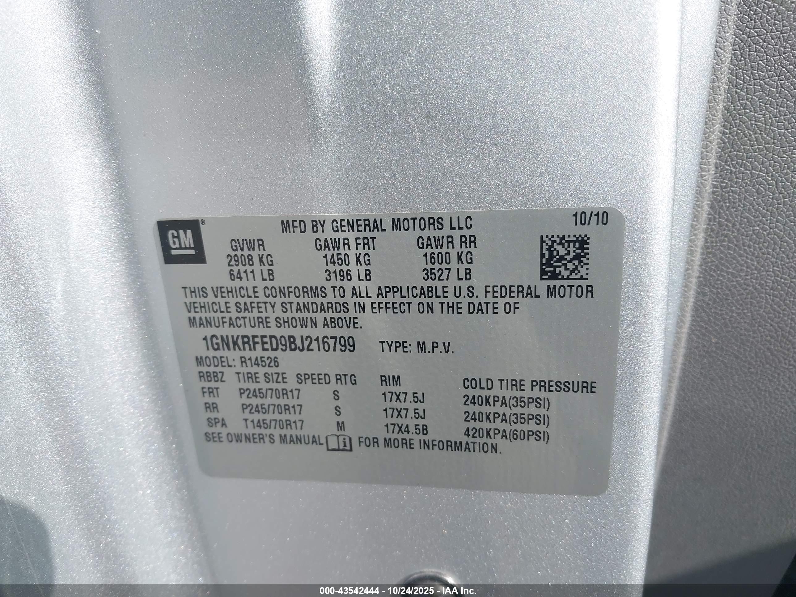 CHEVROLET TRAVERSE image 9