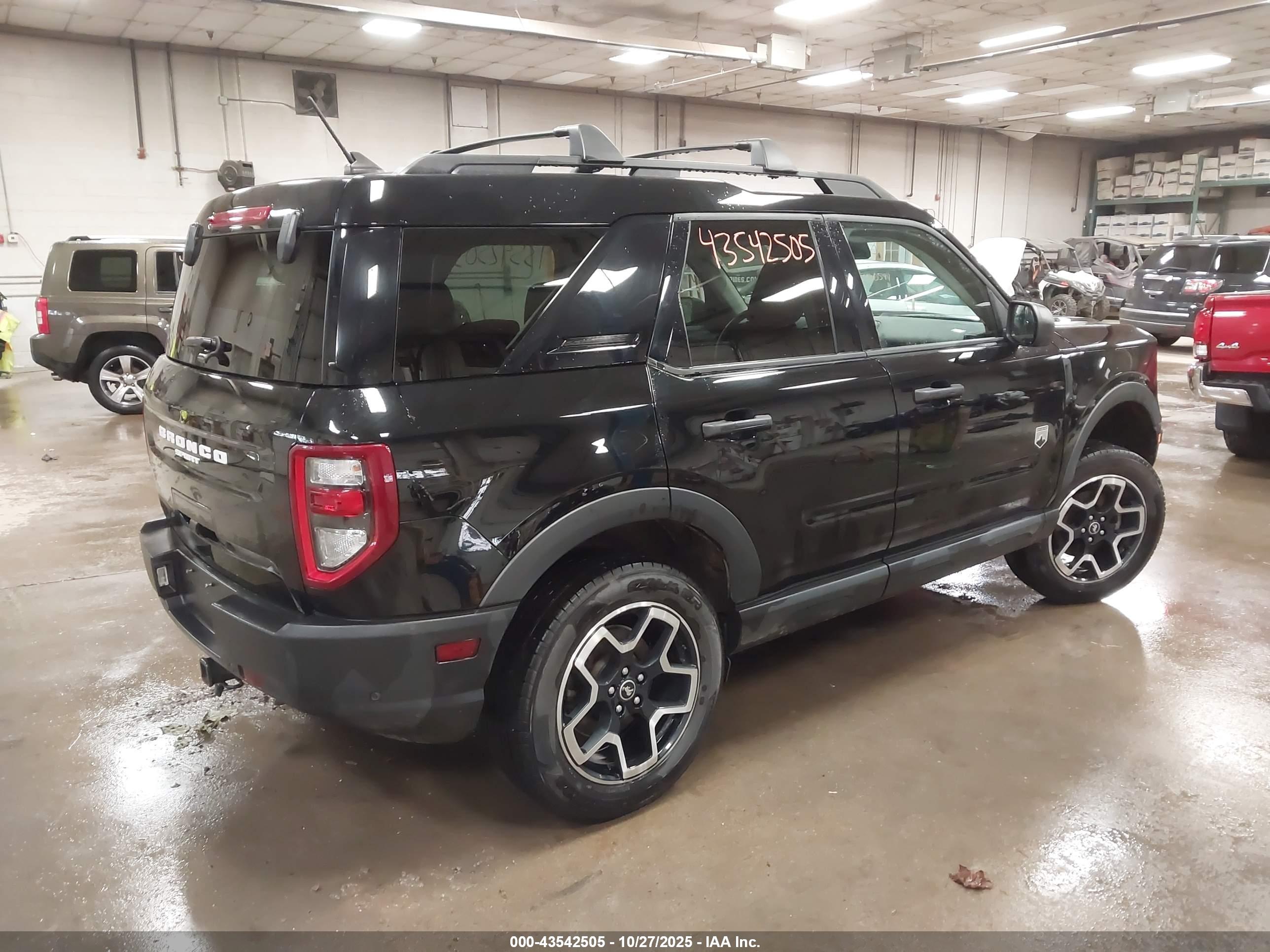 FORD BRONCO image 4
