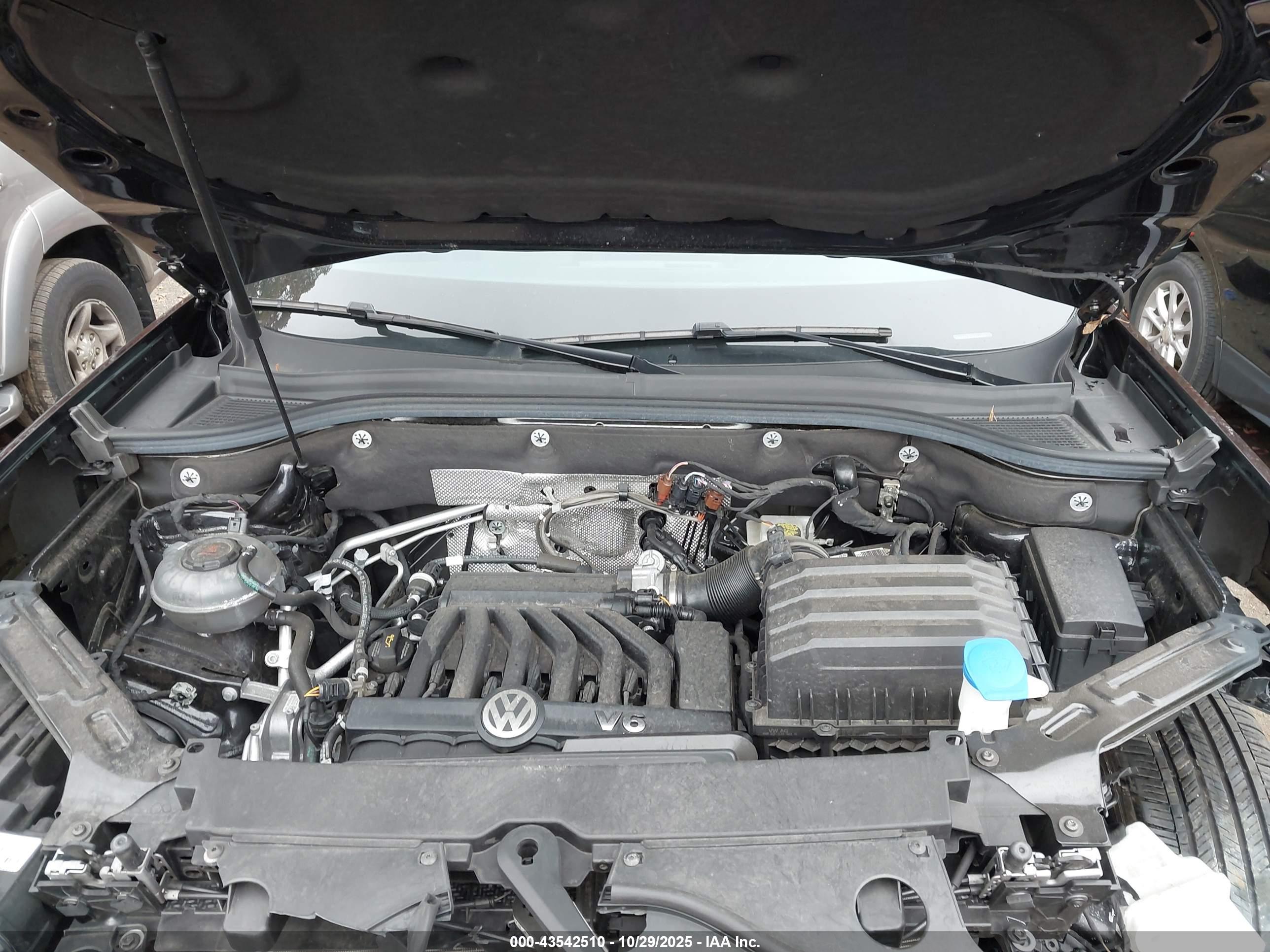 VOLKSWAGEN ATLAS image 10