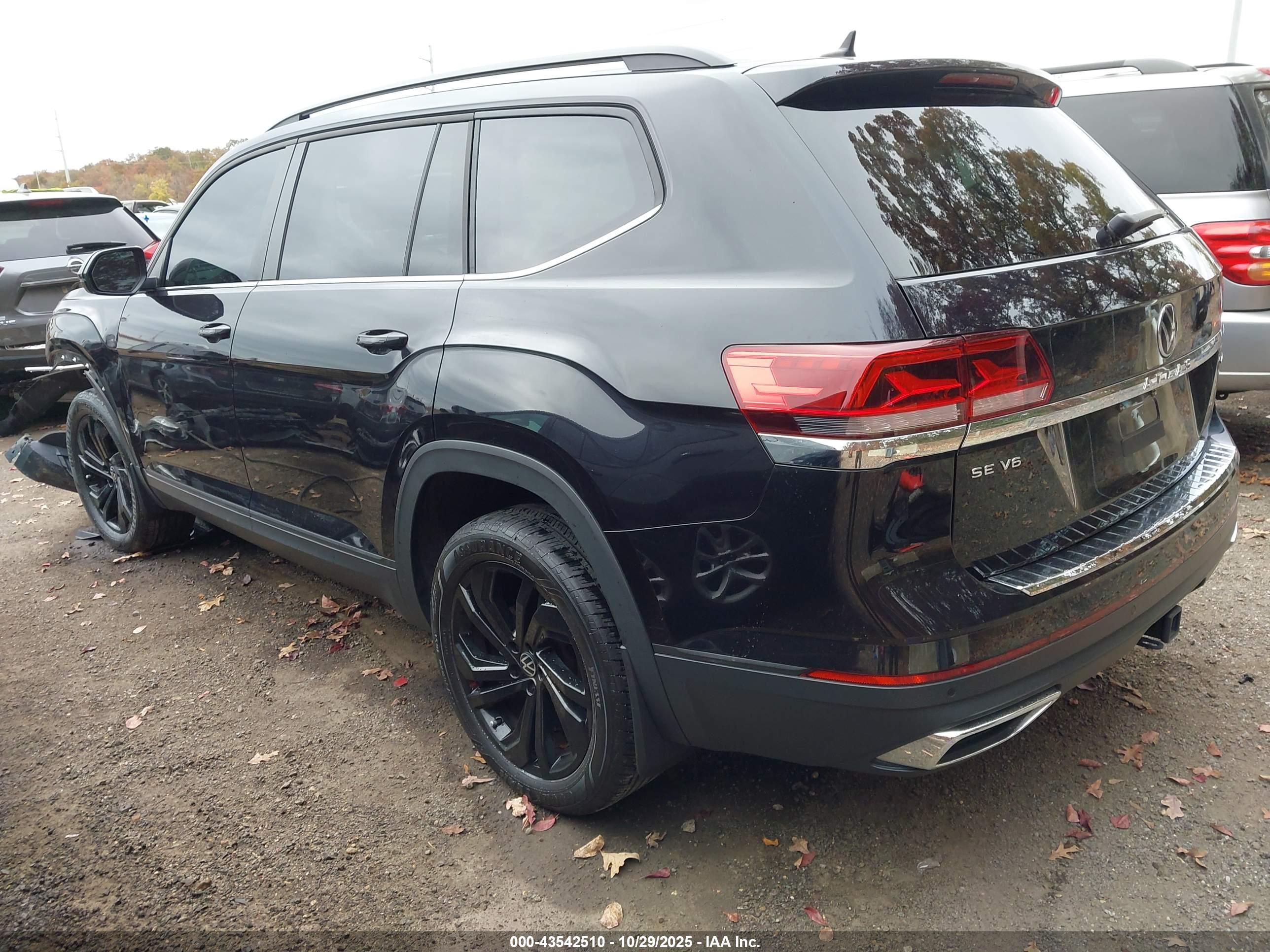VOLKSWAGEN ATLAS image 3
