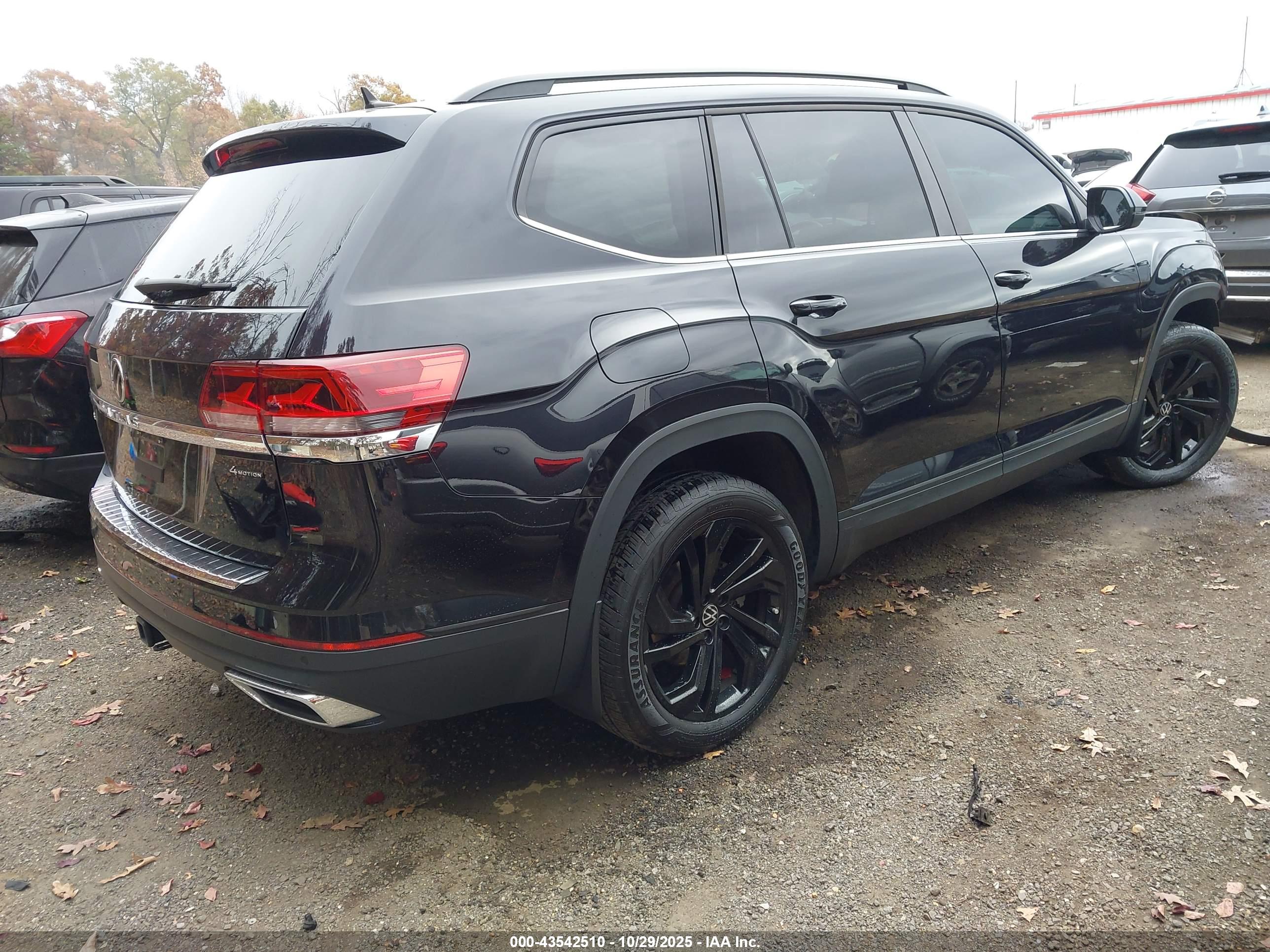 VOLKSWAGEN ATLAS image 4