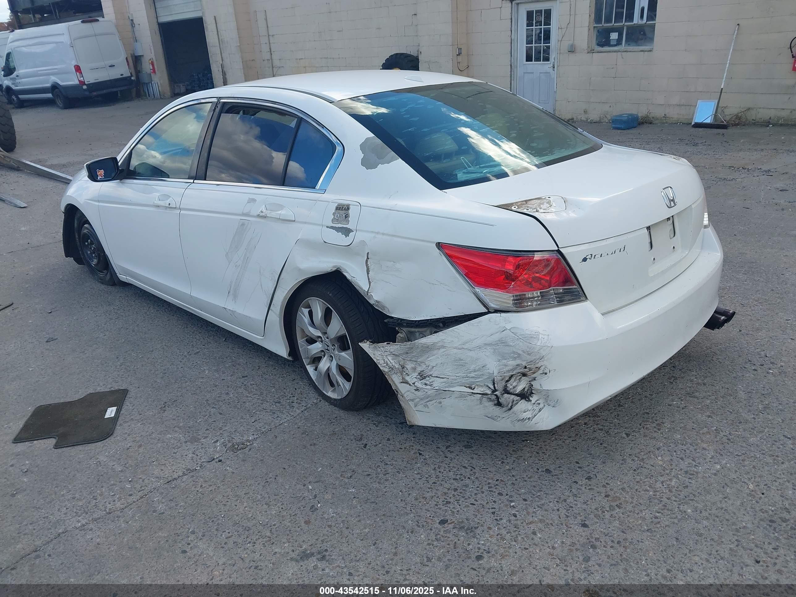 HONDA ACCORD image 3