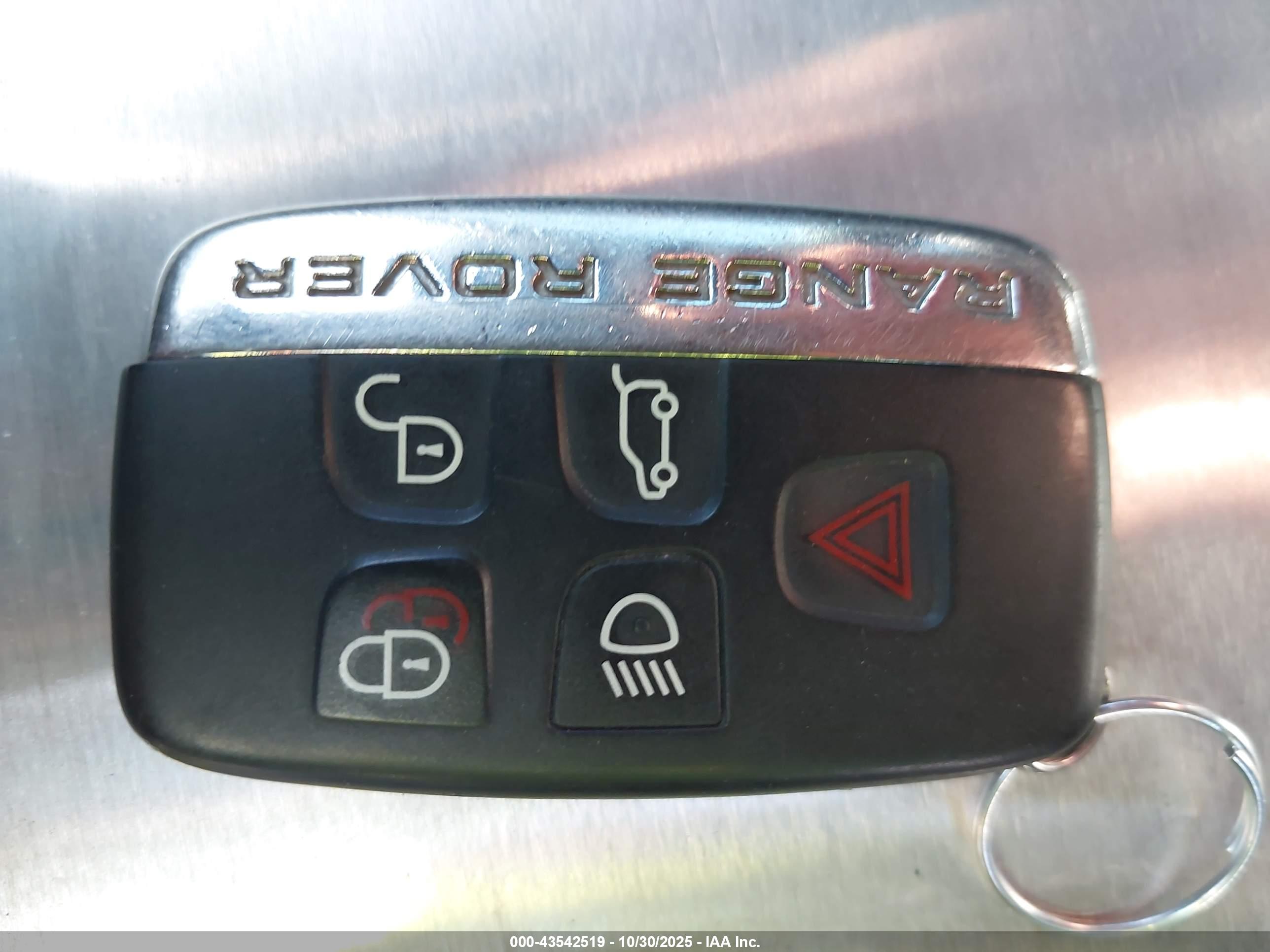 LAND ROVER image 11