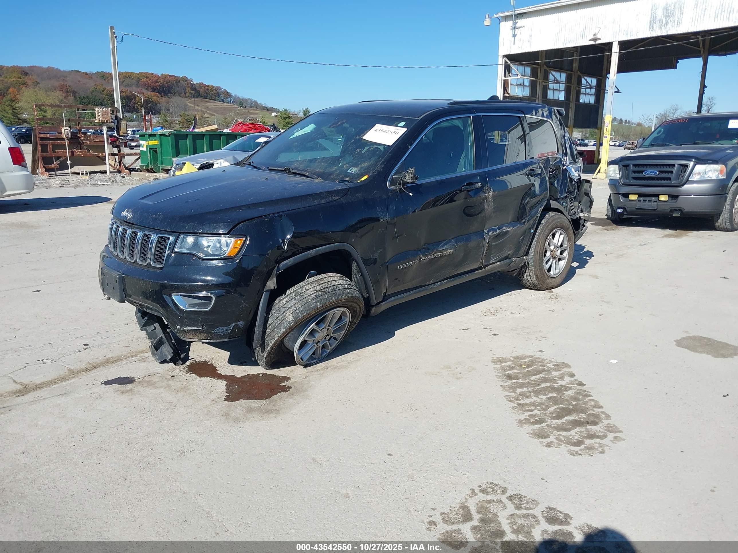 JEEP GRAND image 2