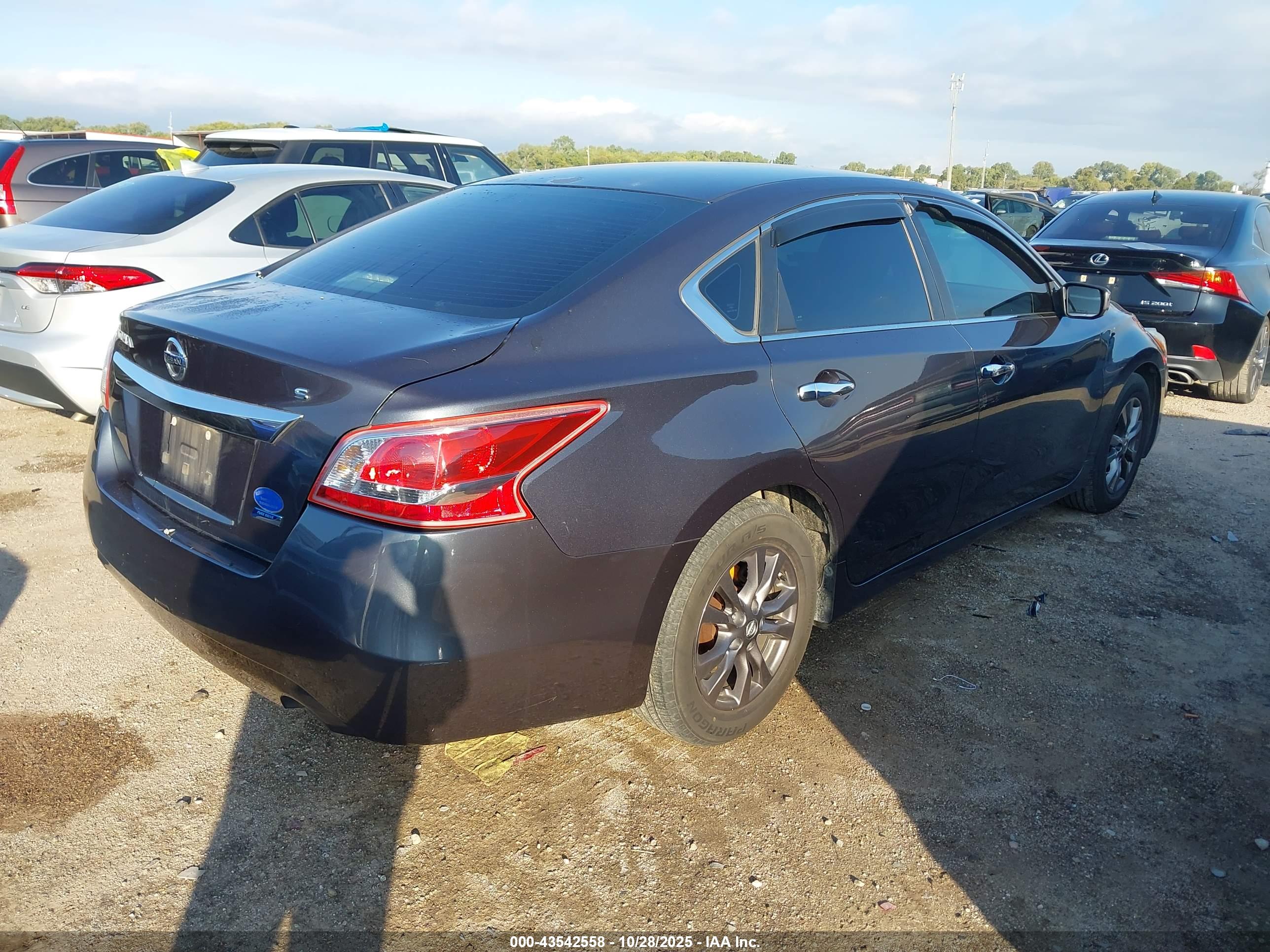 NISSAN ALTIMA image 4