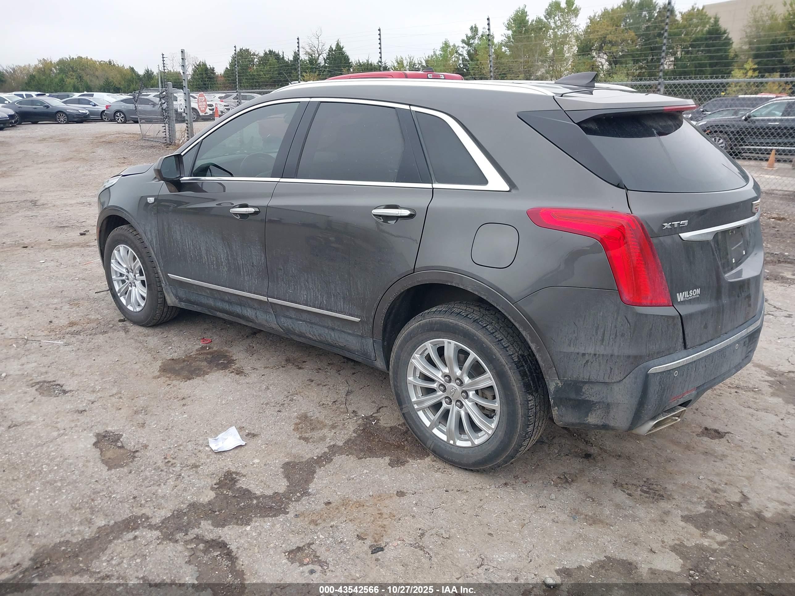 CADILLAC XT5 image 3