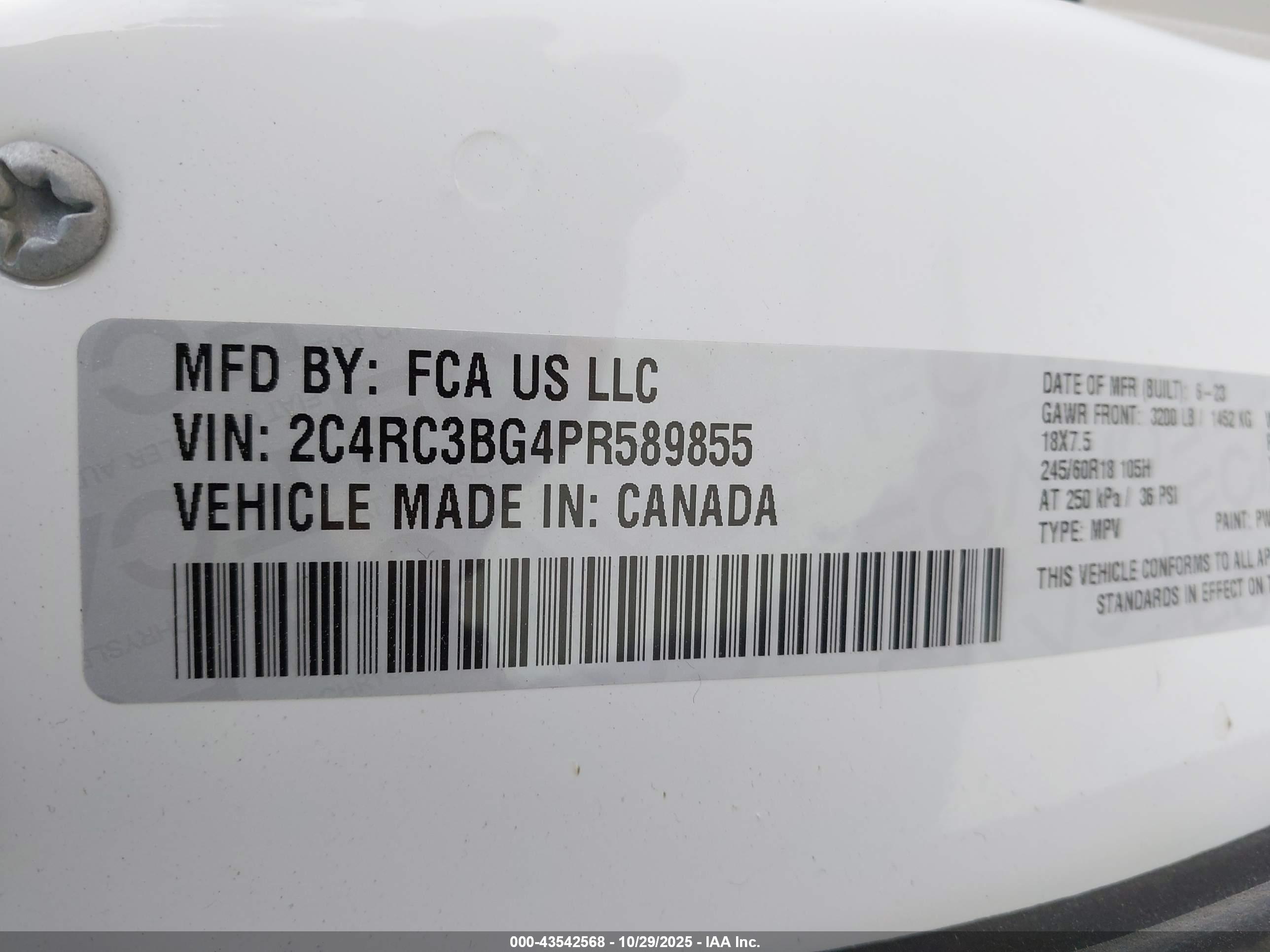 CHRYSLER PACIFICA image 9