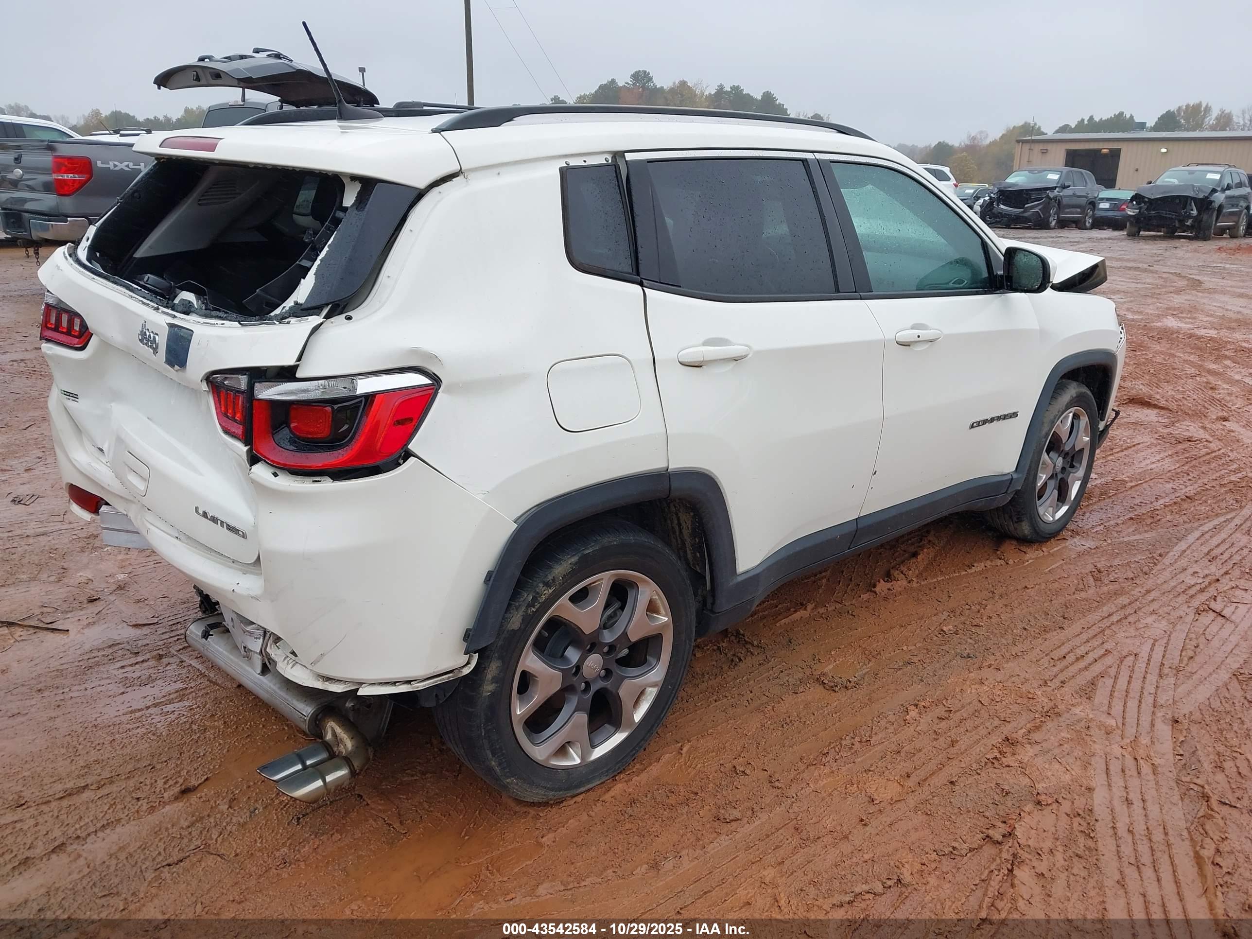 JEEP COMPASS image 4