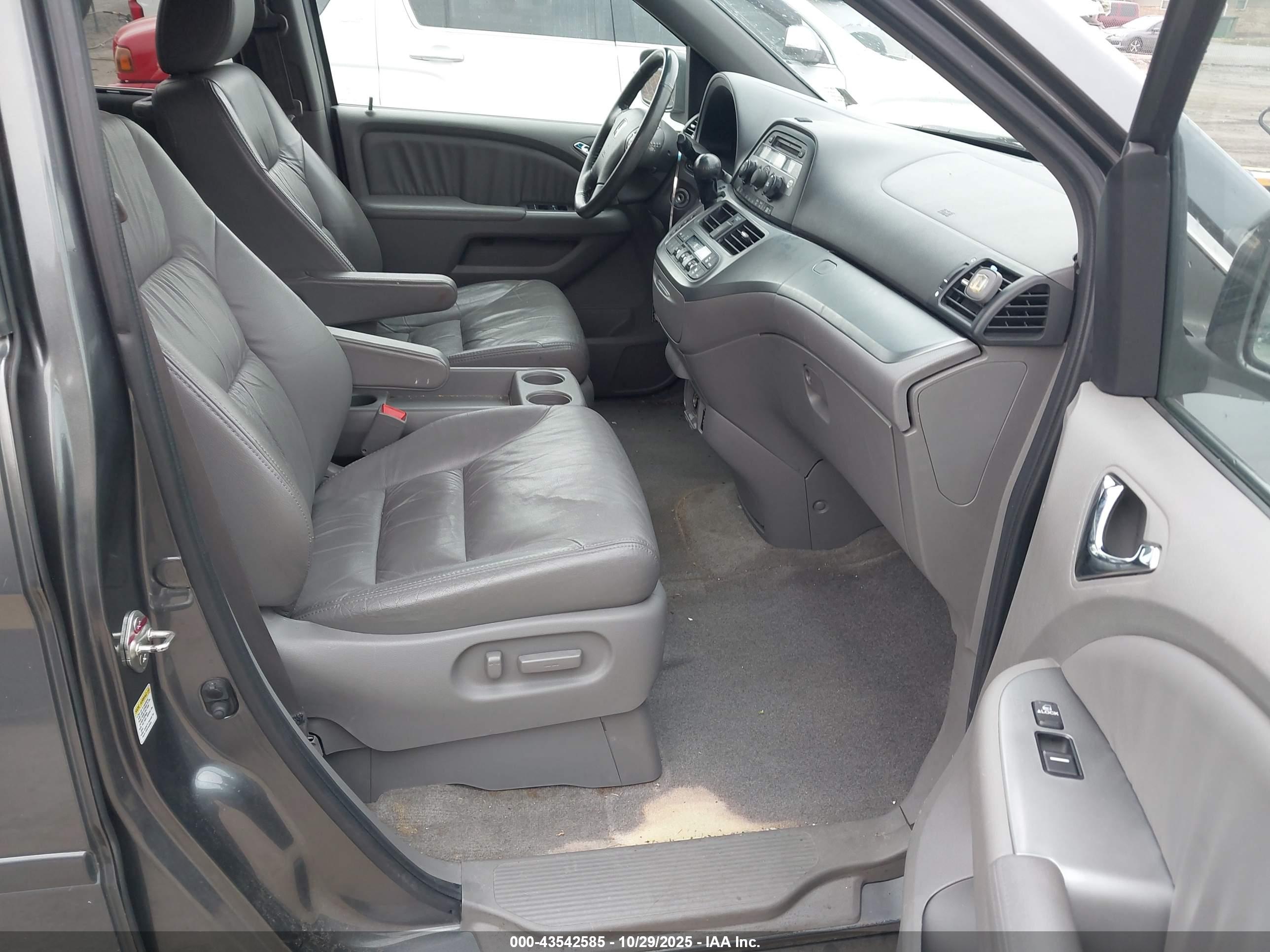 HONDA ODYSSEY image 5
