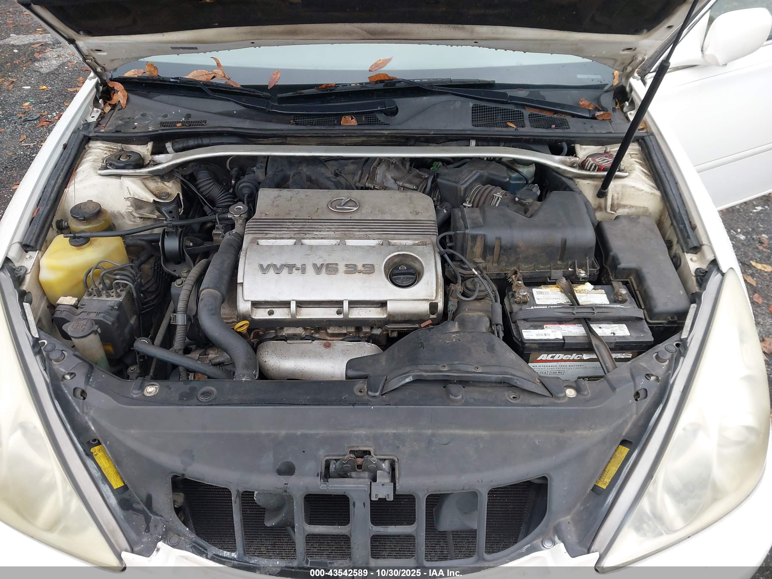 LEXUS ES image 10