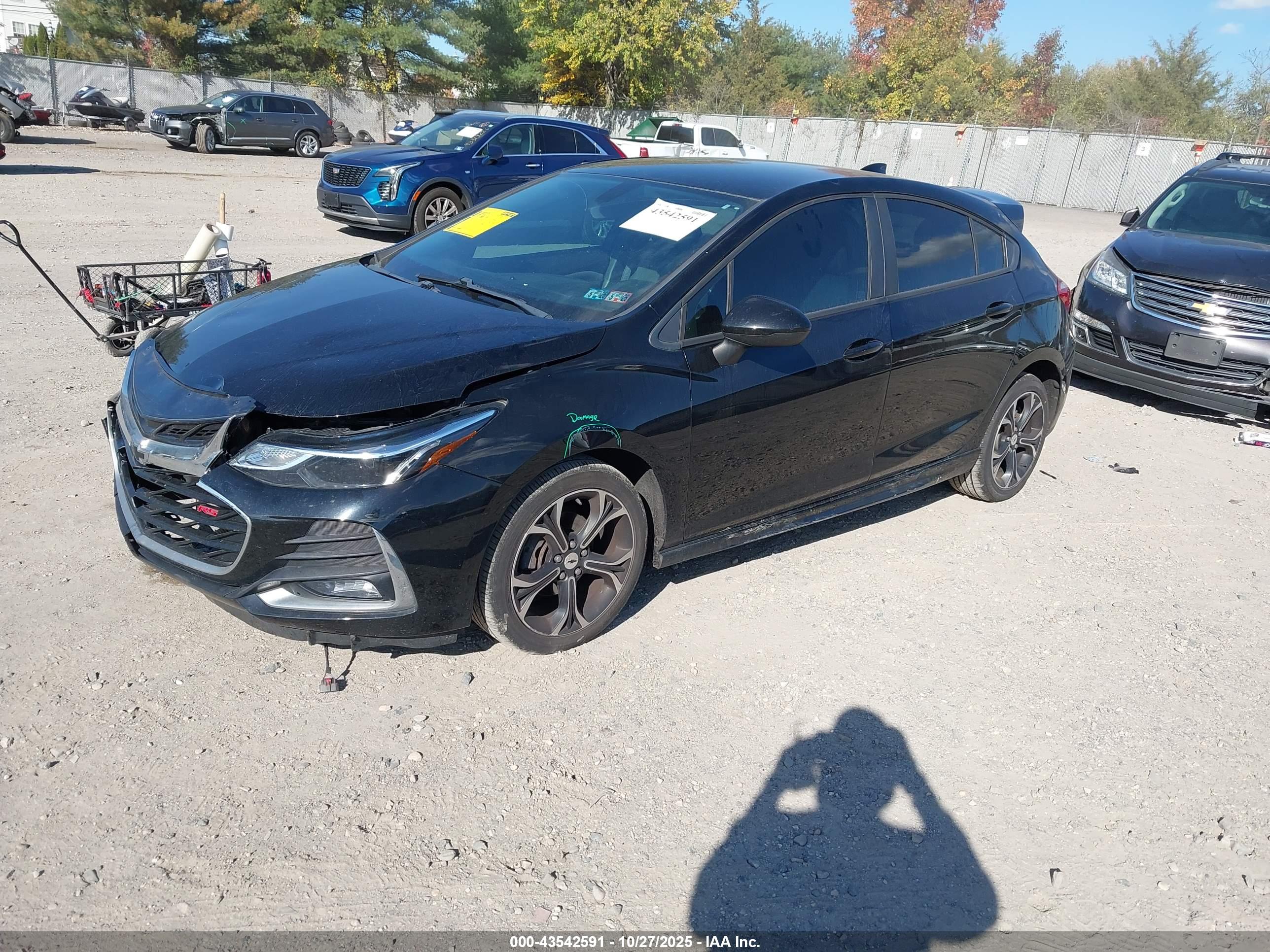 CHEVROLET CRUZE image 2