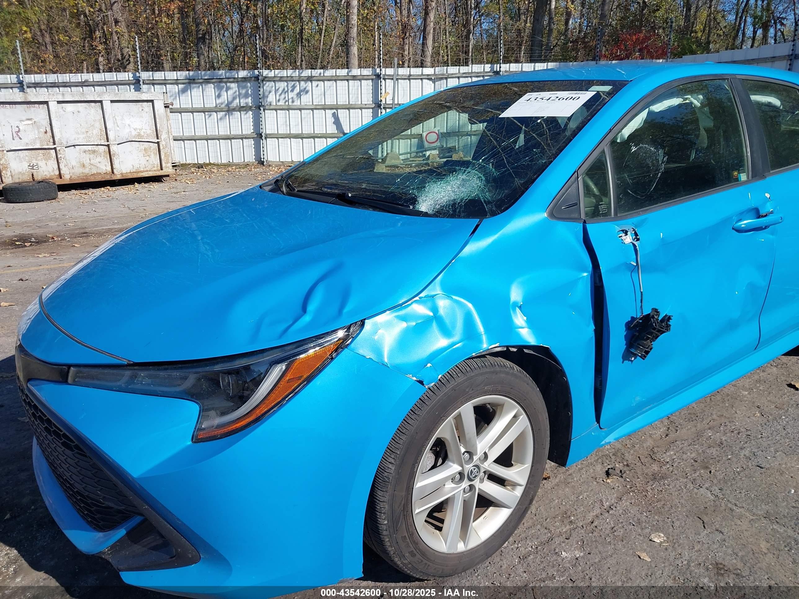 TOYOTA COROLLA image 6