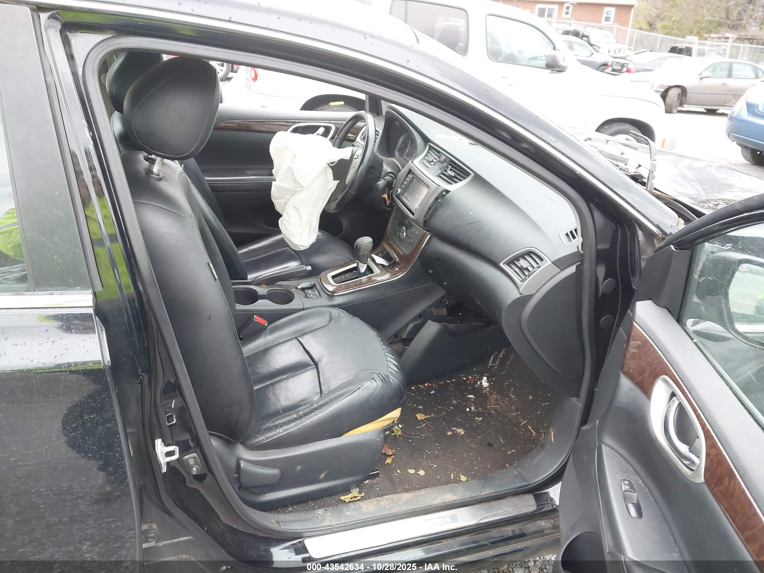 NISSAN SENTRA image 5