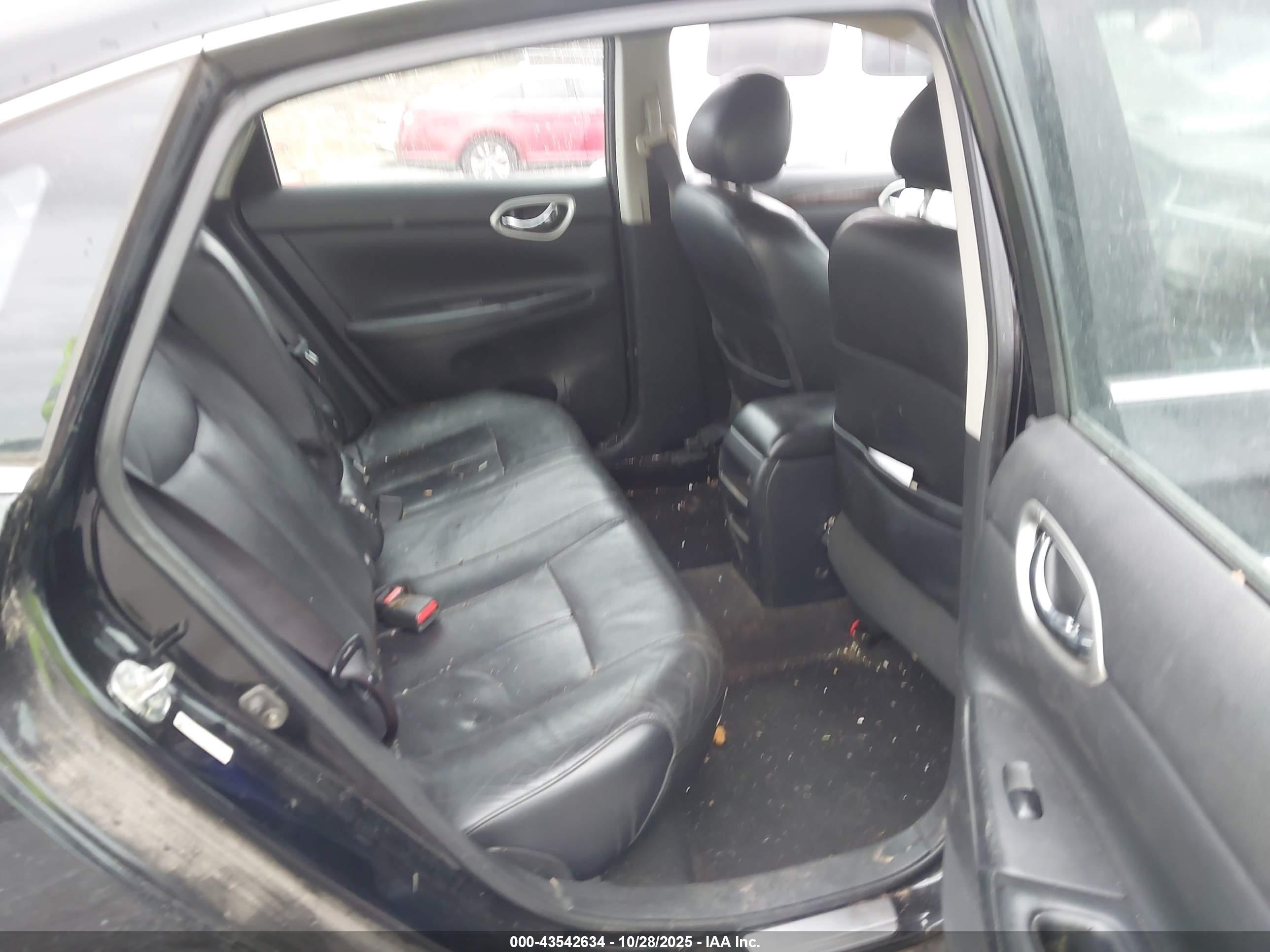 NISSAN SENTRA image 8