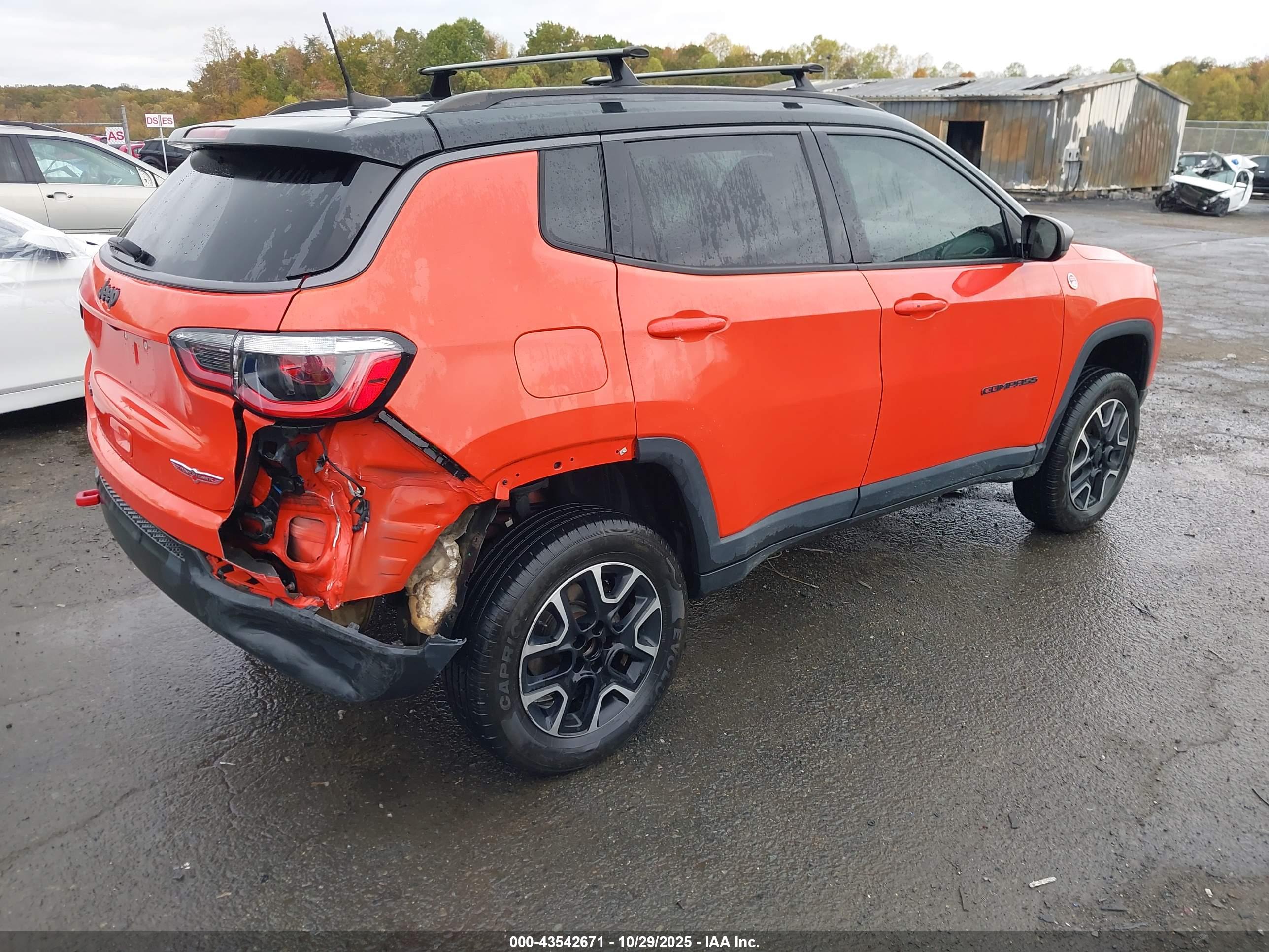 JEEP COMPASS image 4