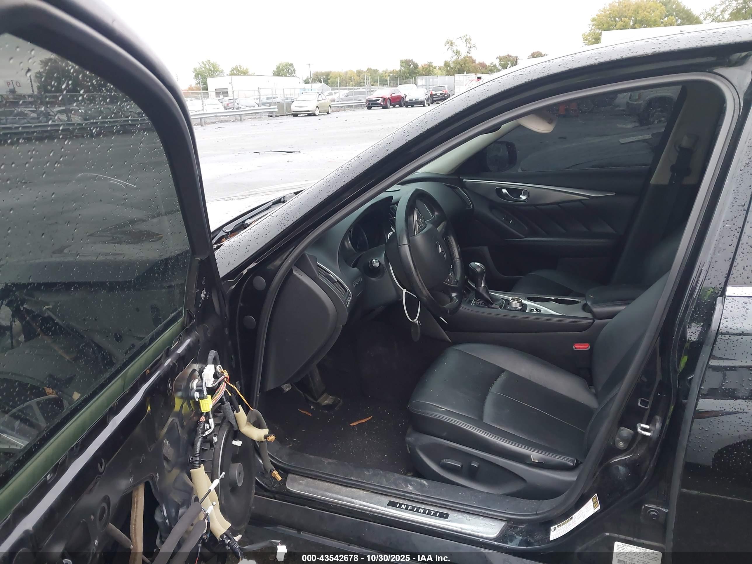 INFINITI Q50 image 5